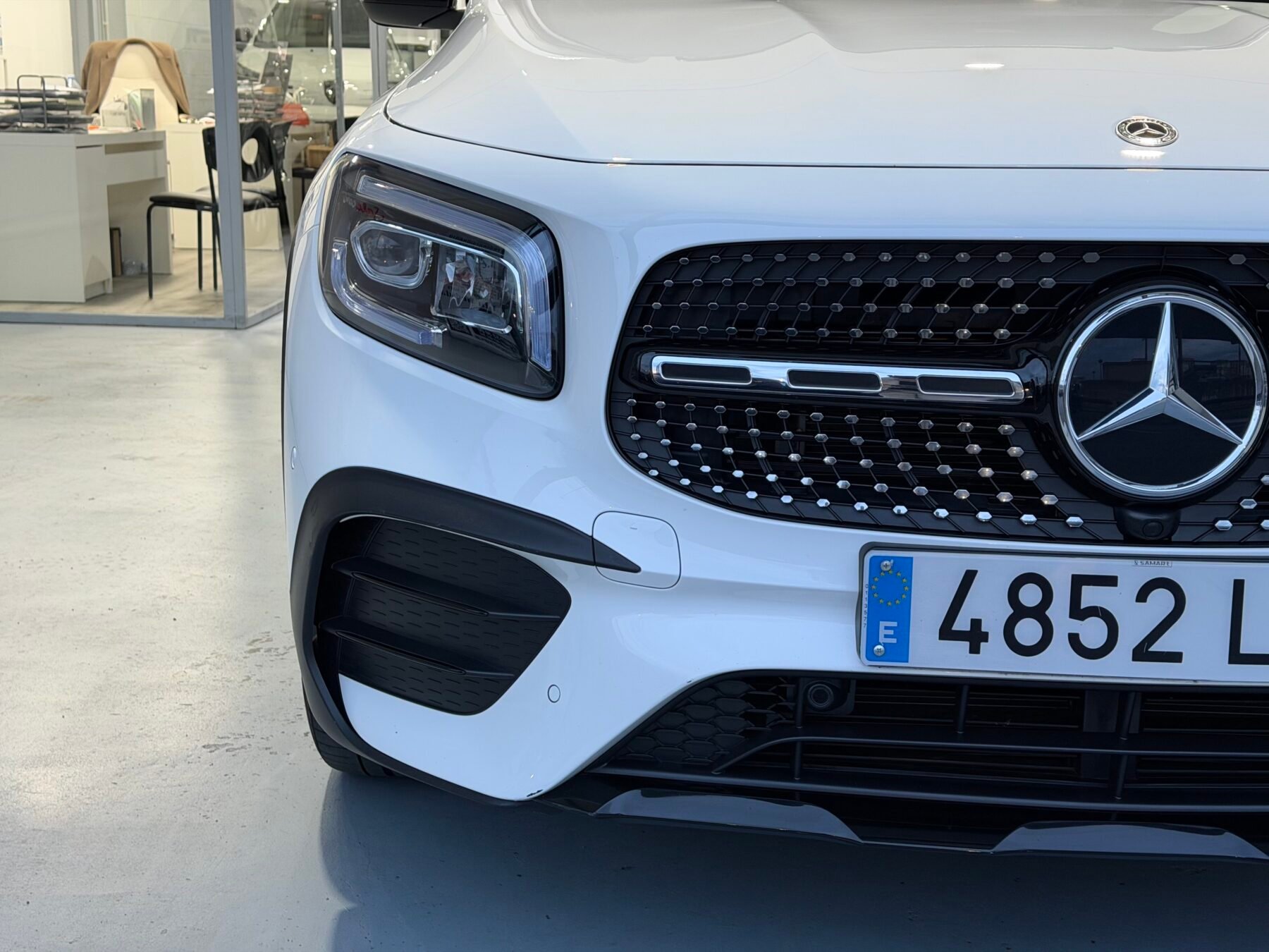 MERCEDES-BENZ GLB AMG 4 MATIC 200