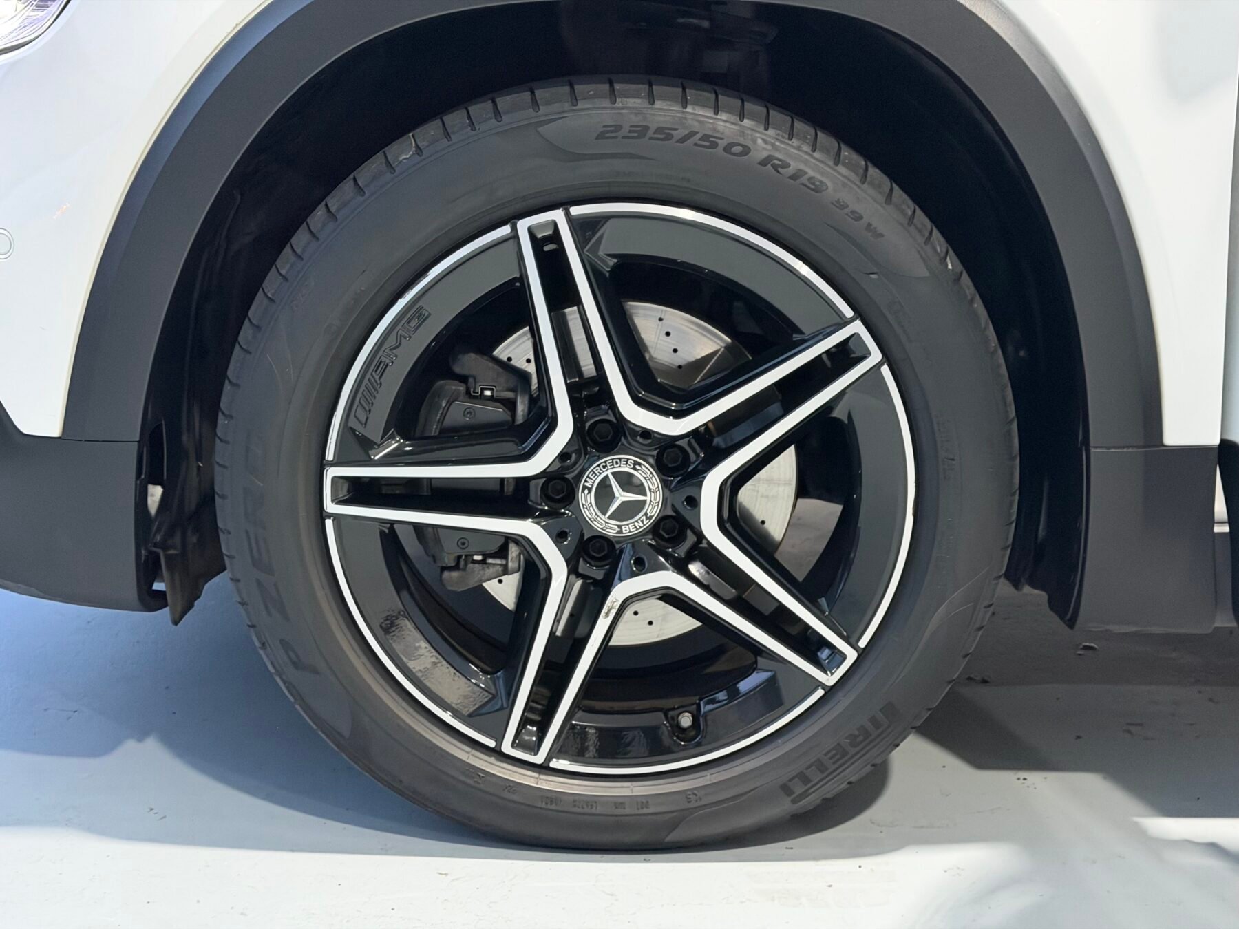 MERCEDES-BENZ GLB AMG 4 MATIC 200