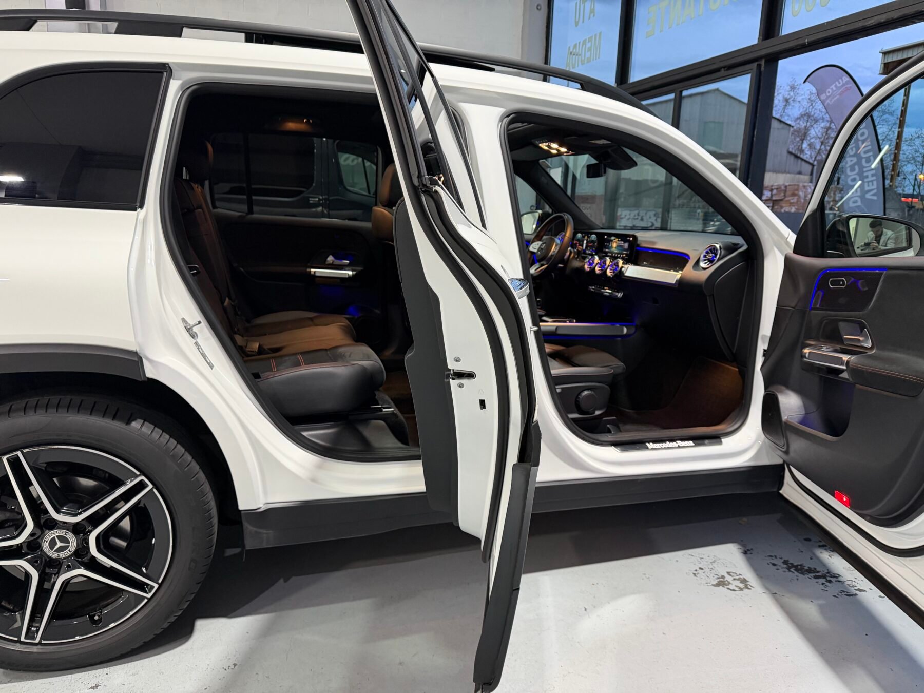 MERCEDES-BENZ GLB AMG 4 MATIC 200