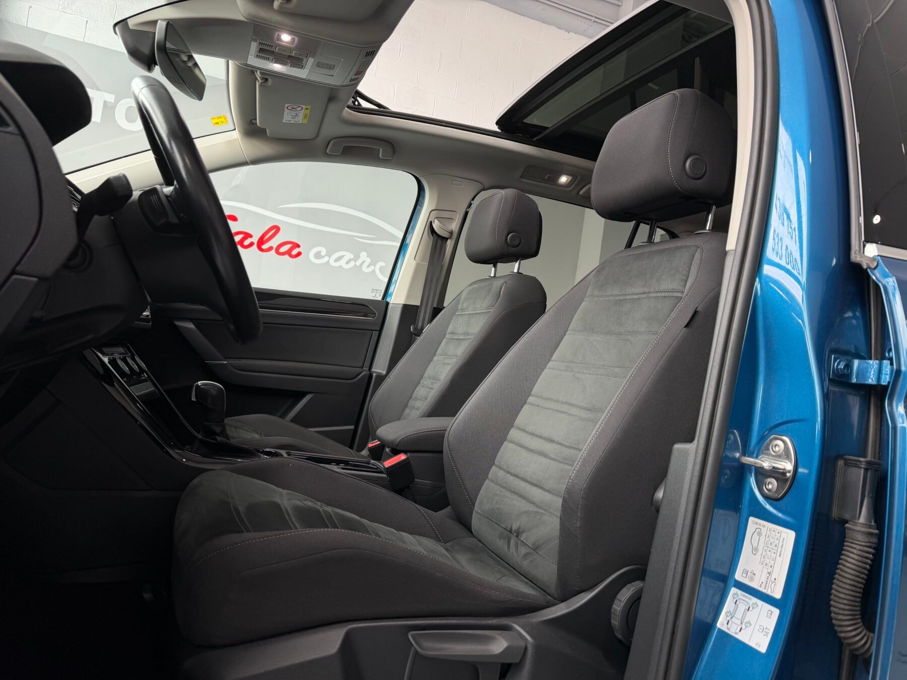 VOLKSWAGEN TOURAN RLINE 2.0TDI DSG7