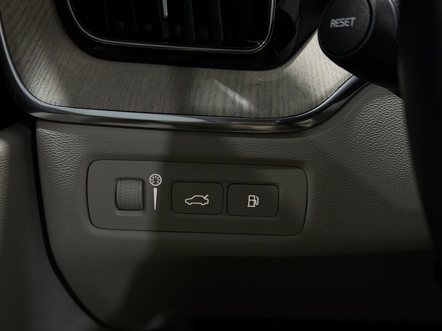 VOLVO XC60 T6 AWD INSCRIPTION AUTO RESTYLING 