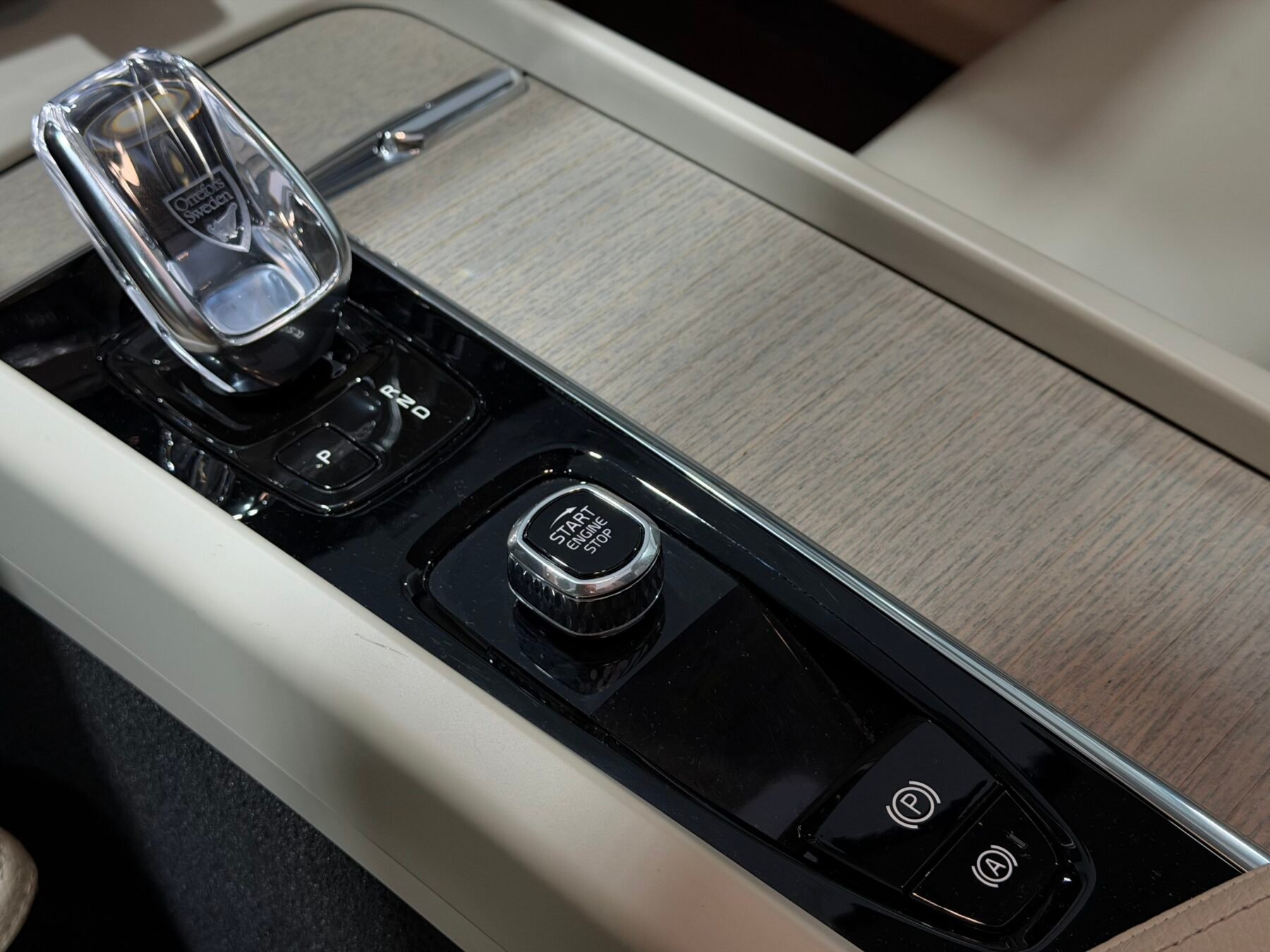 VOLVO XC60 T6 AWD INSCRIPTION AUTO RESTYLING 