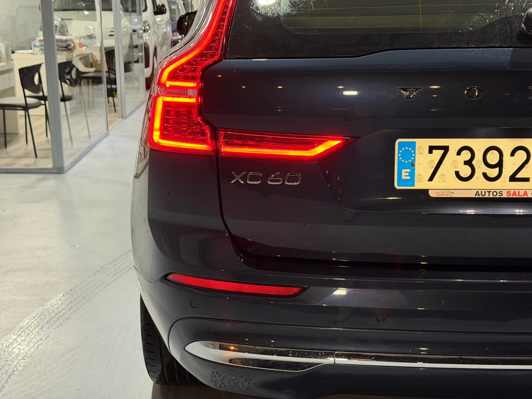 VOLVO XC60 T6 AWD INSCRIPTION AUTO RESTYLING 