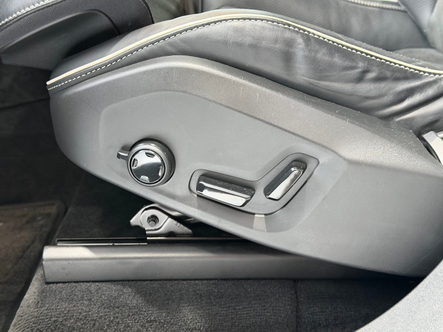 VOLVO XC90 RDESIGN B5 G AWD