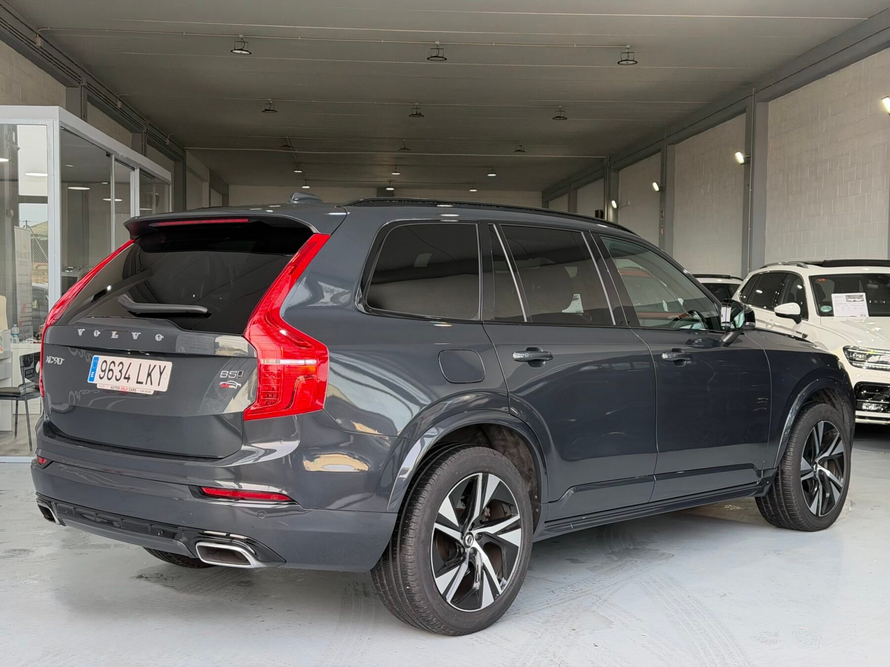 VOLVO XC90 RDESIGN B5 G AWD
