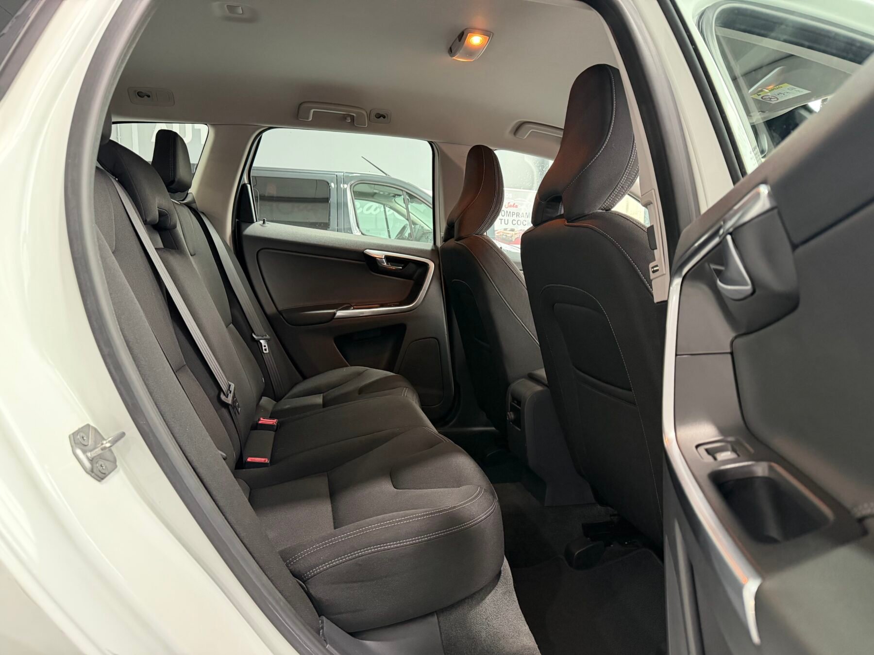 VOLVO XC60 volvo XC60 2.0 D3 Momentum 