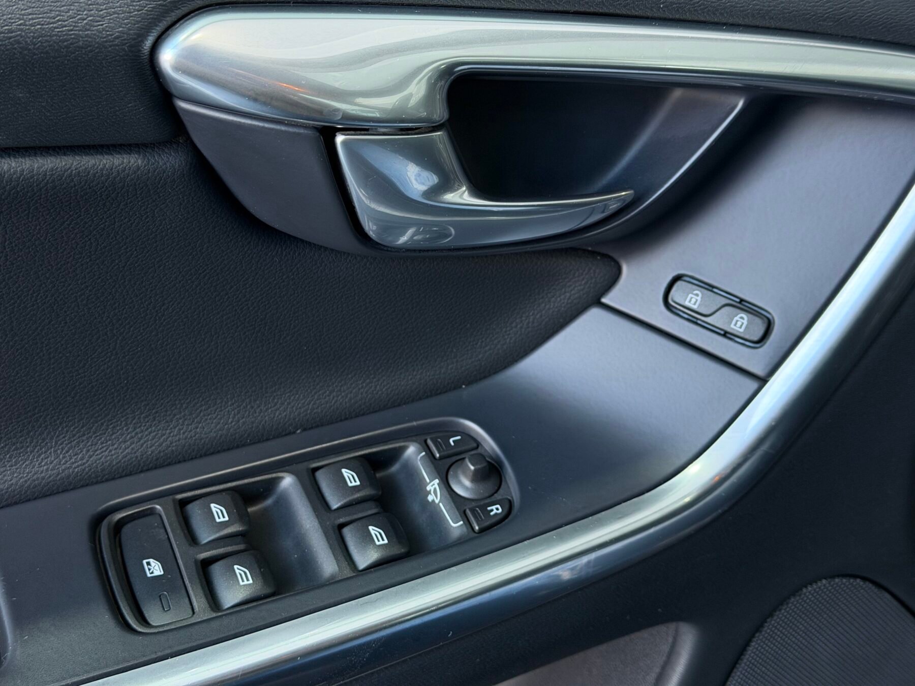 VOLVO XC60 volvo XC60 2.0 D3 Momentum 