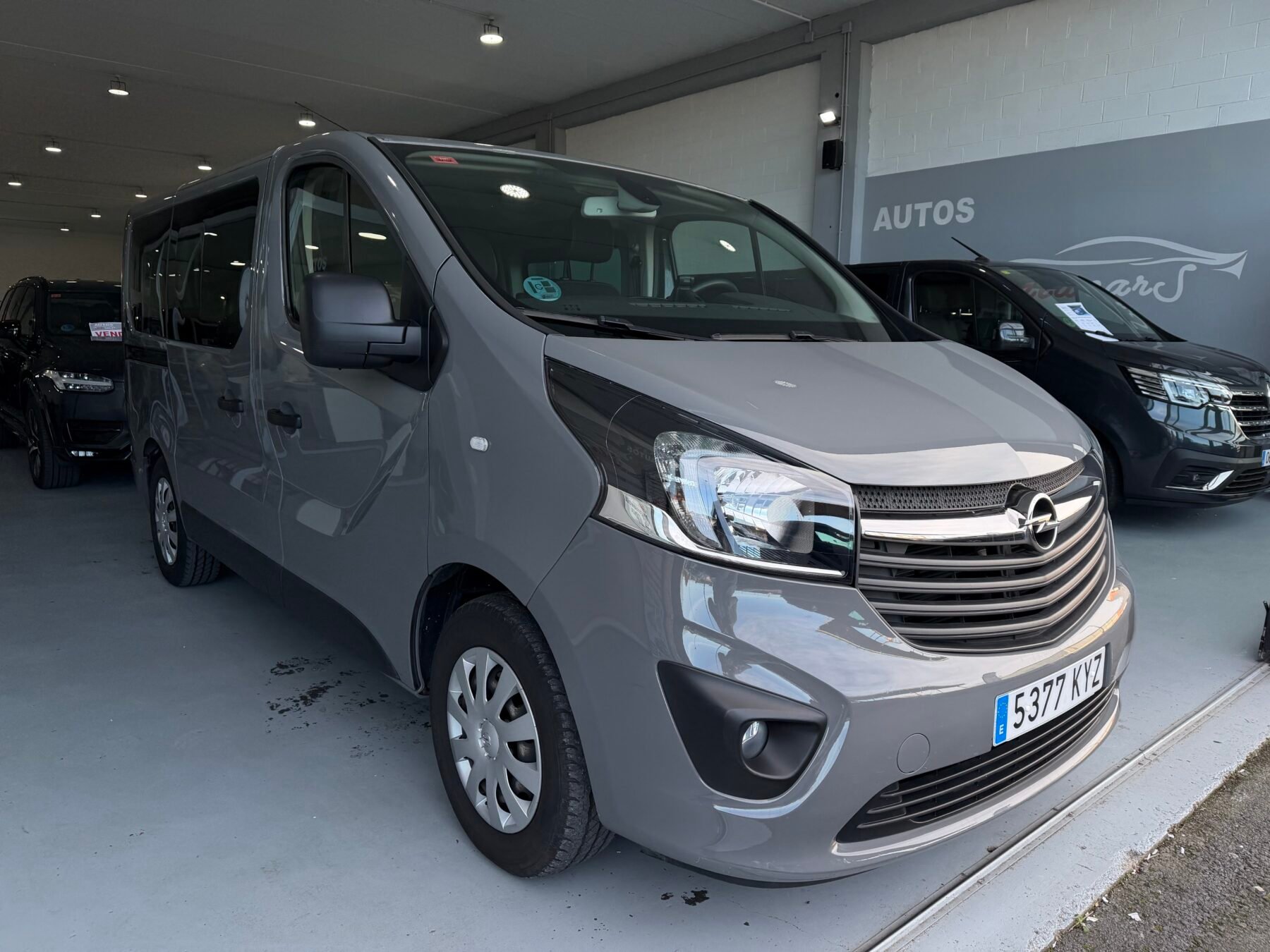 OPEL vivaro 1.6 CDTI SS 92kW L1 2.7t Combi Plus9