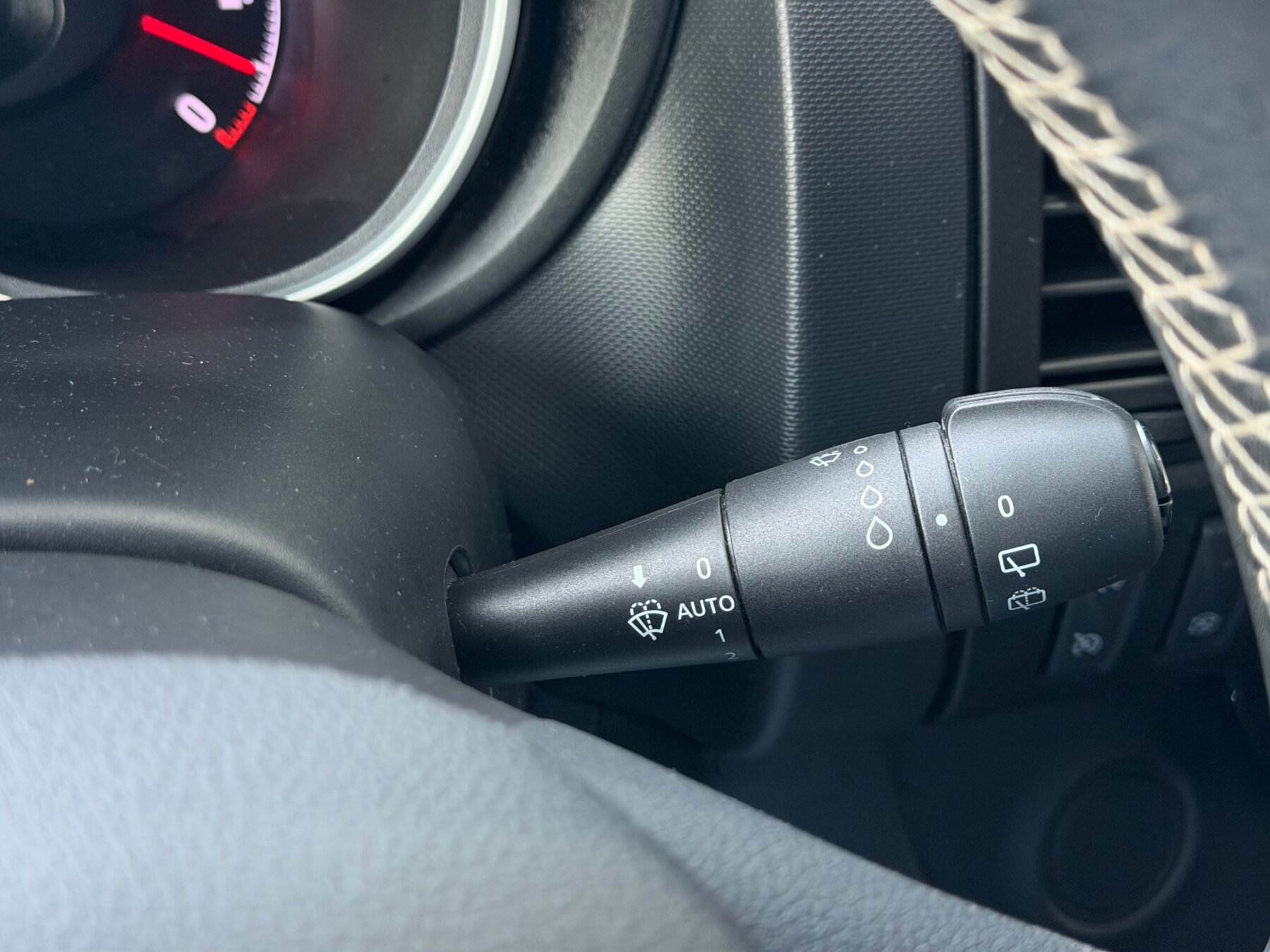 OPEL vivaro 1.6 CDTI SS 92kW L1 2.7t Combi Plus9