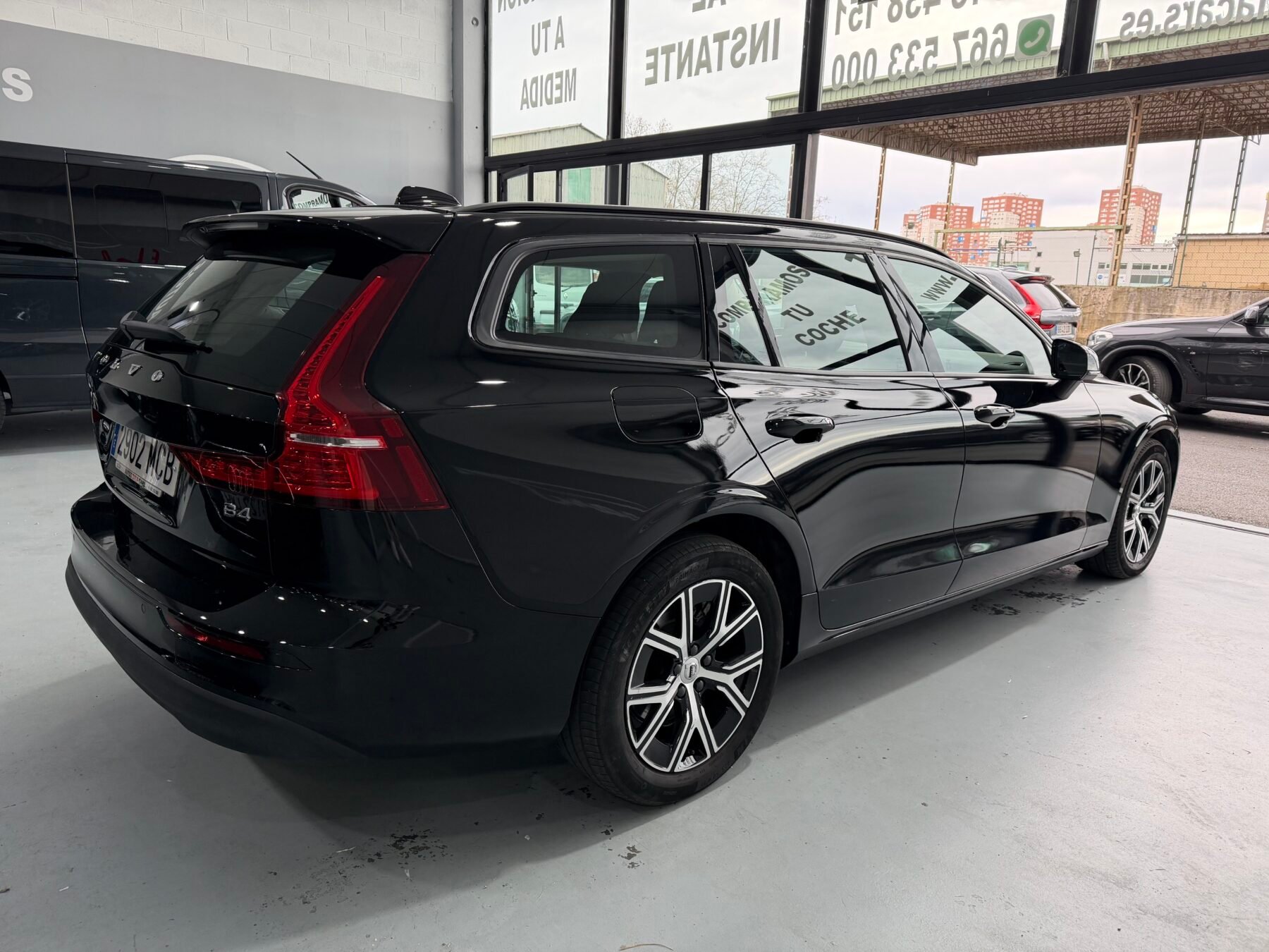 VOLVO V60 VOLVO V60 2.0 B4 D Essential Auto