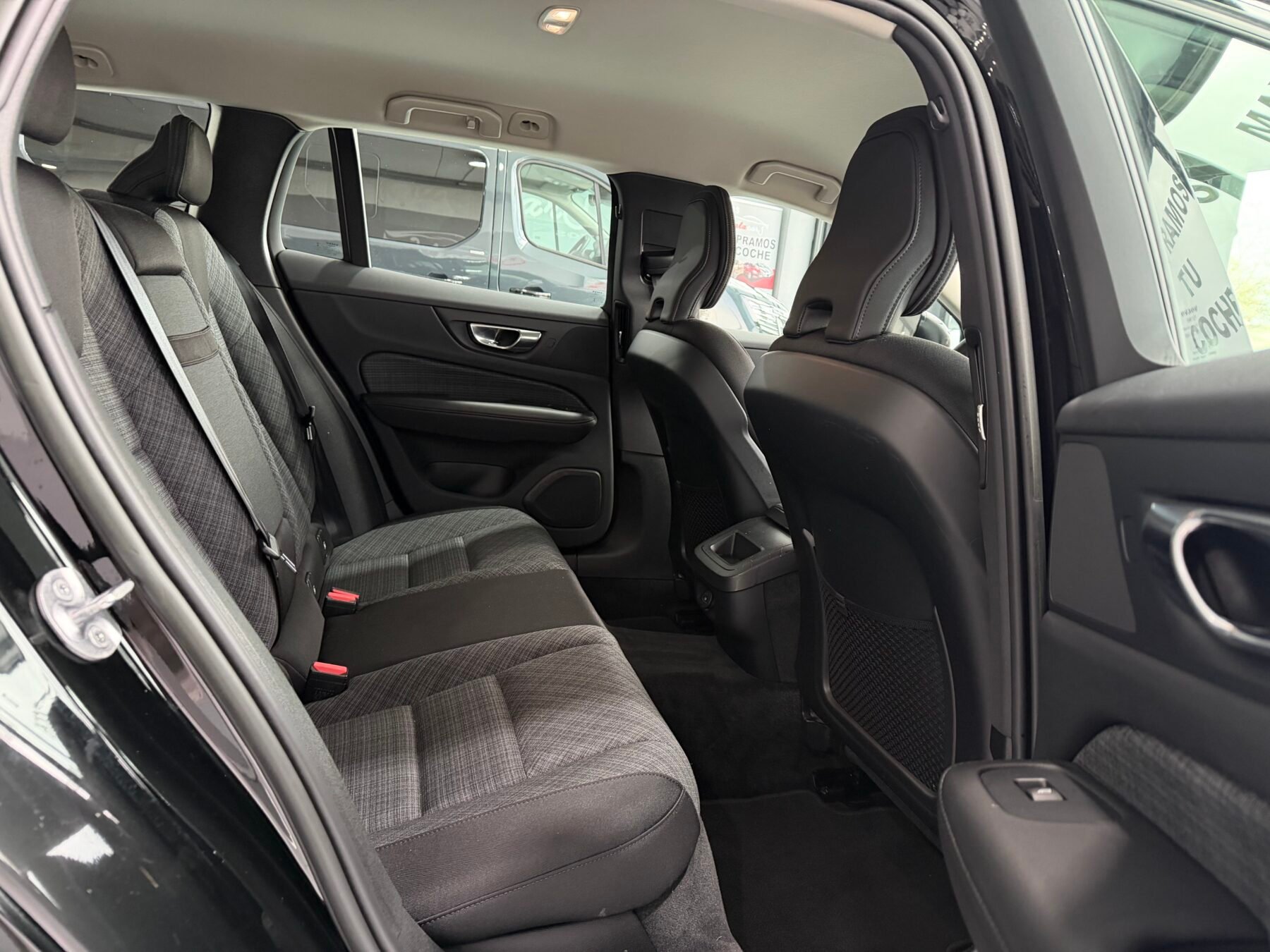 VOLVO V60 VOLVO V60 2.0 B4 D Essential Auto