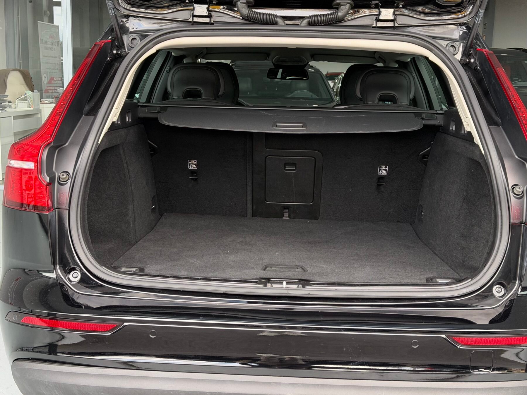 VOLVO V60 VOLVO V60 2.0 B4 D Essential Auto