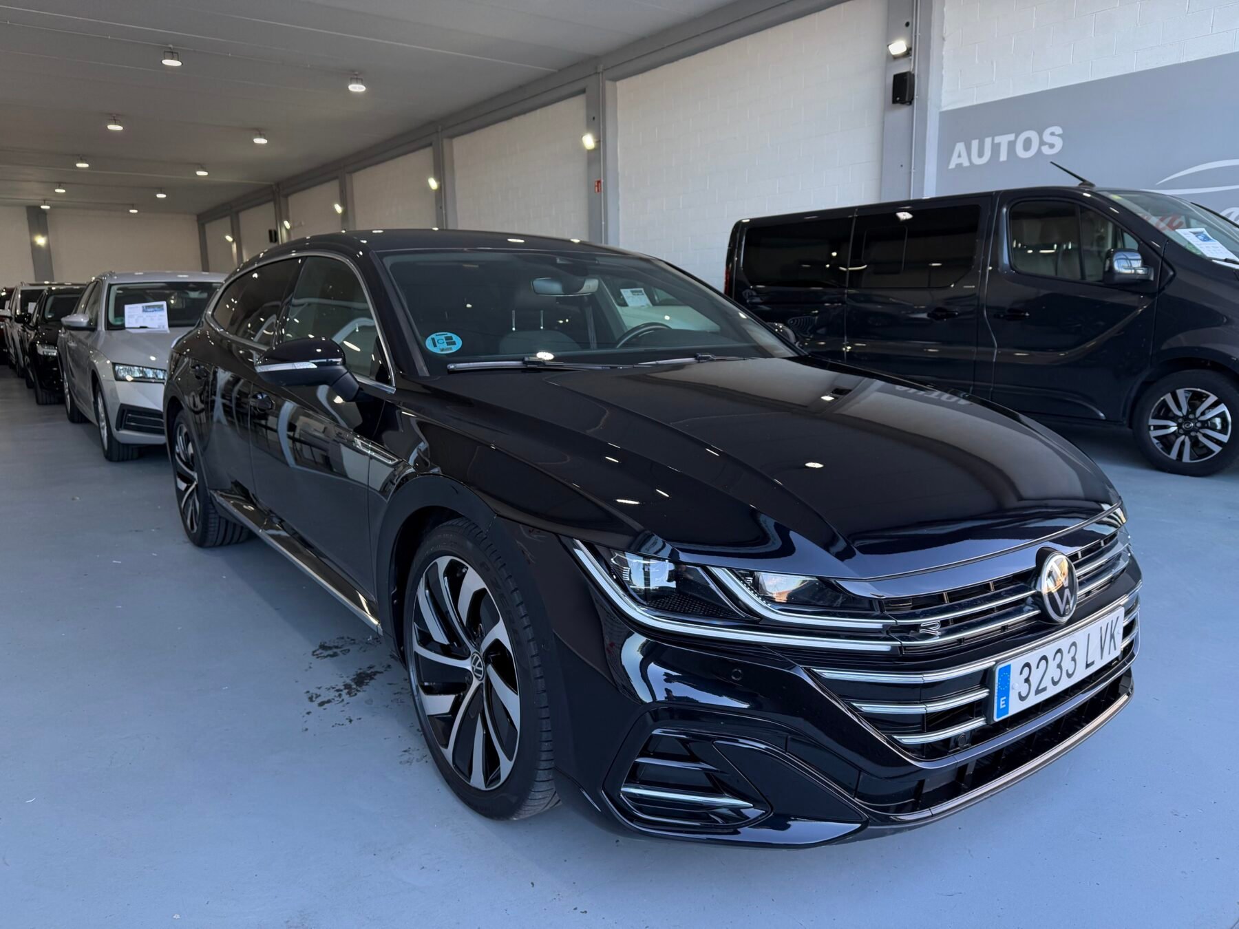 VOLKSWAGEN ARTEON SHOOTING BREAK RLINE 