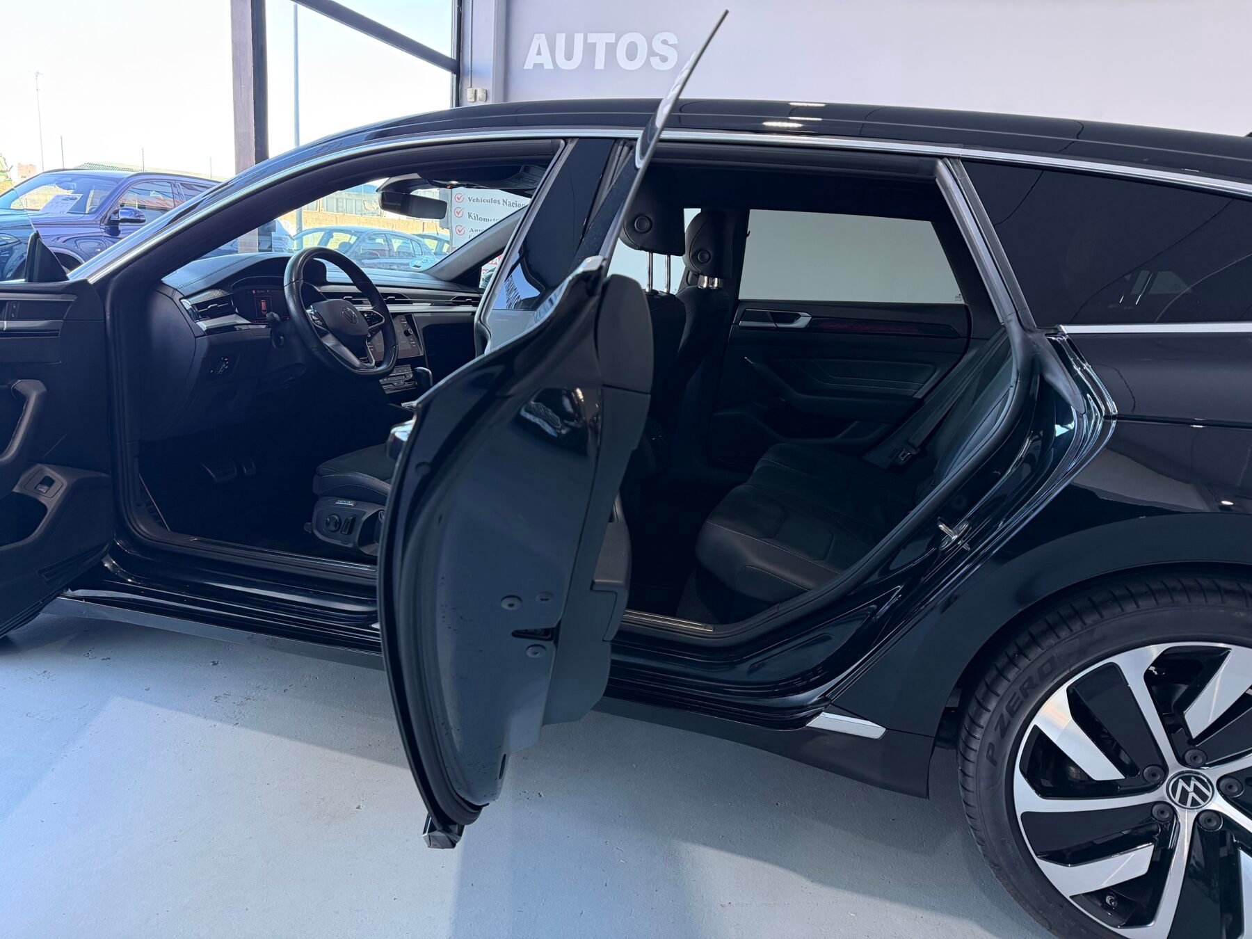 VOLKSWAGEN ARTEON SHOOTING BREAK RLINE 