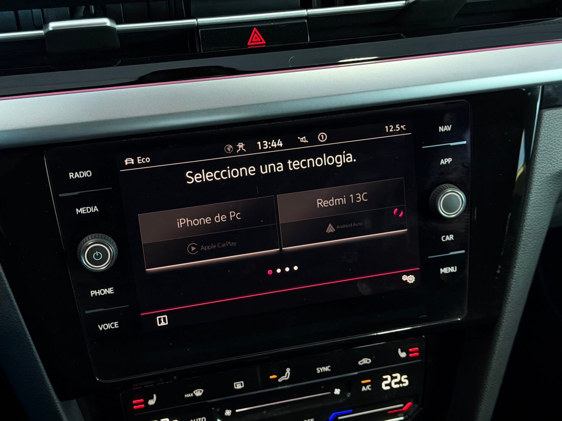 VOLKSWAGEN ARTEON SHOOTING BREAK RLINE 