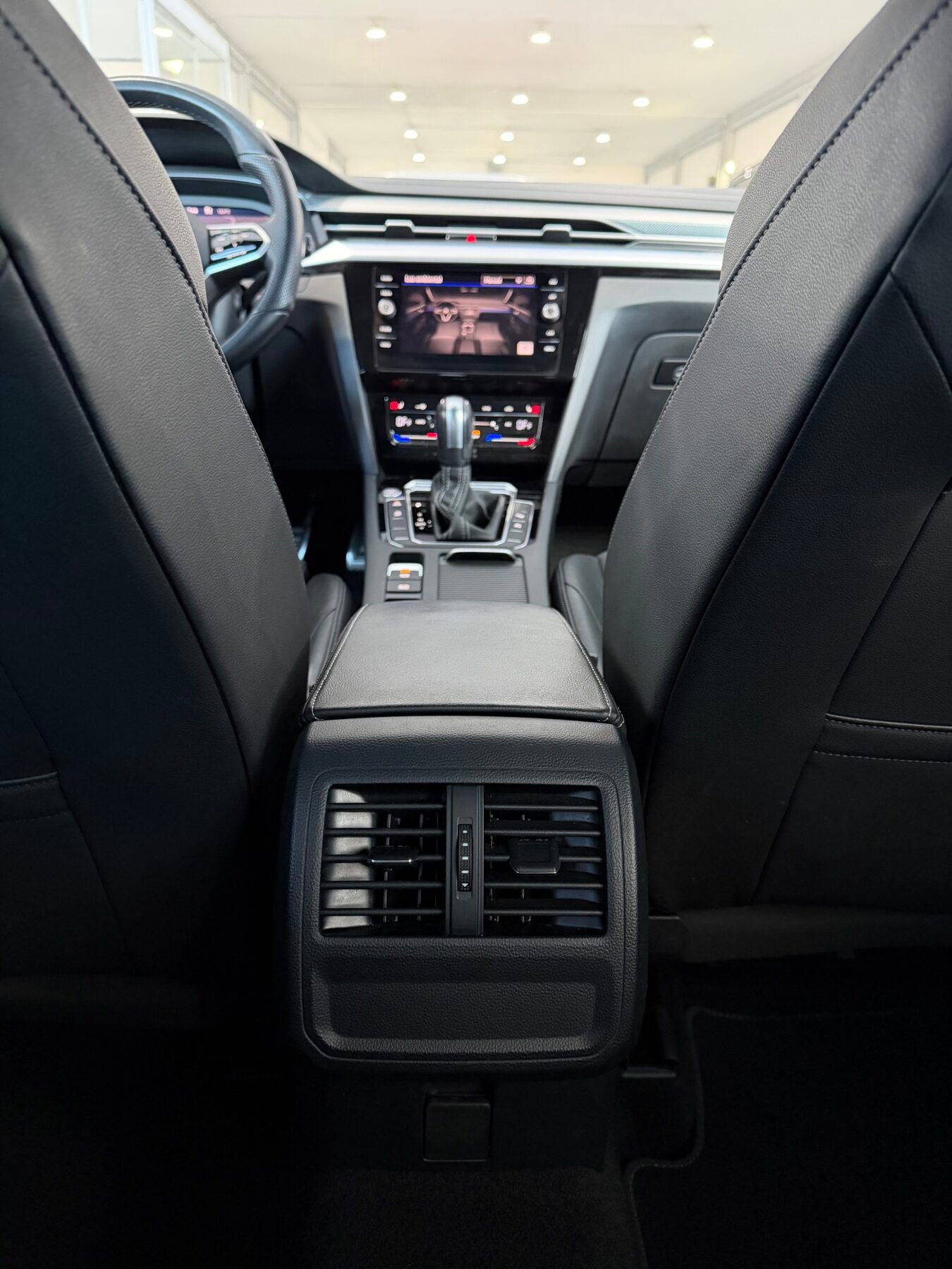 VOLKSWAGEN ARTEON SHOOTING BREAK RLINE 