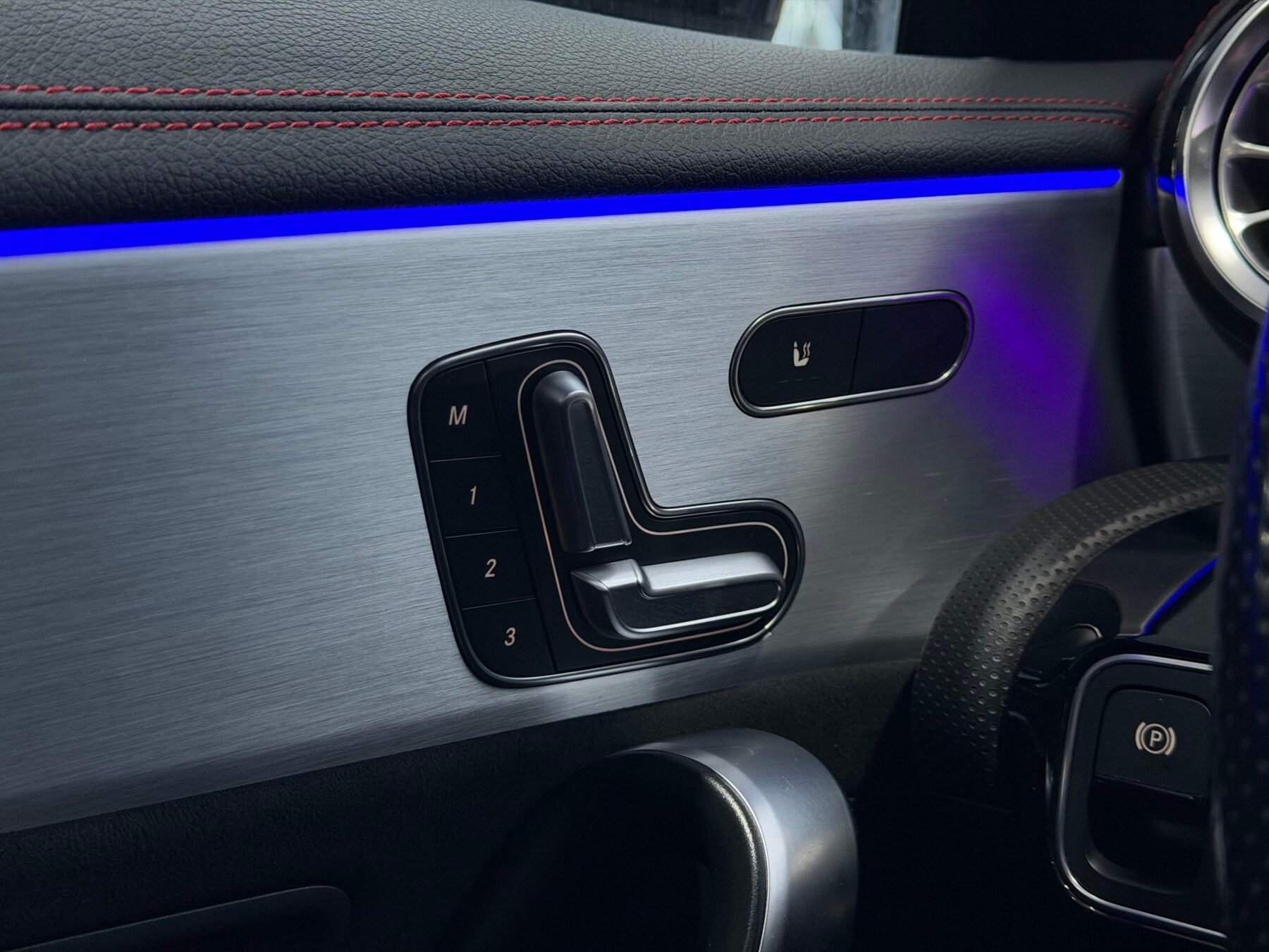 MERCEDES-BENZ CLASE CLA CLA 200 D DCT