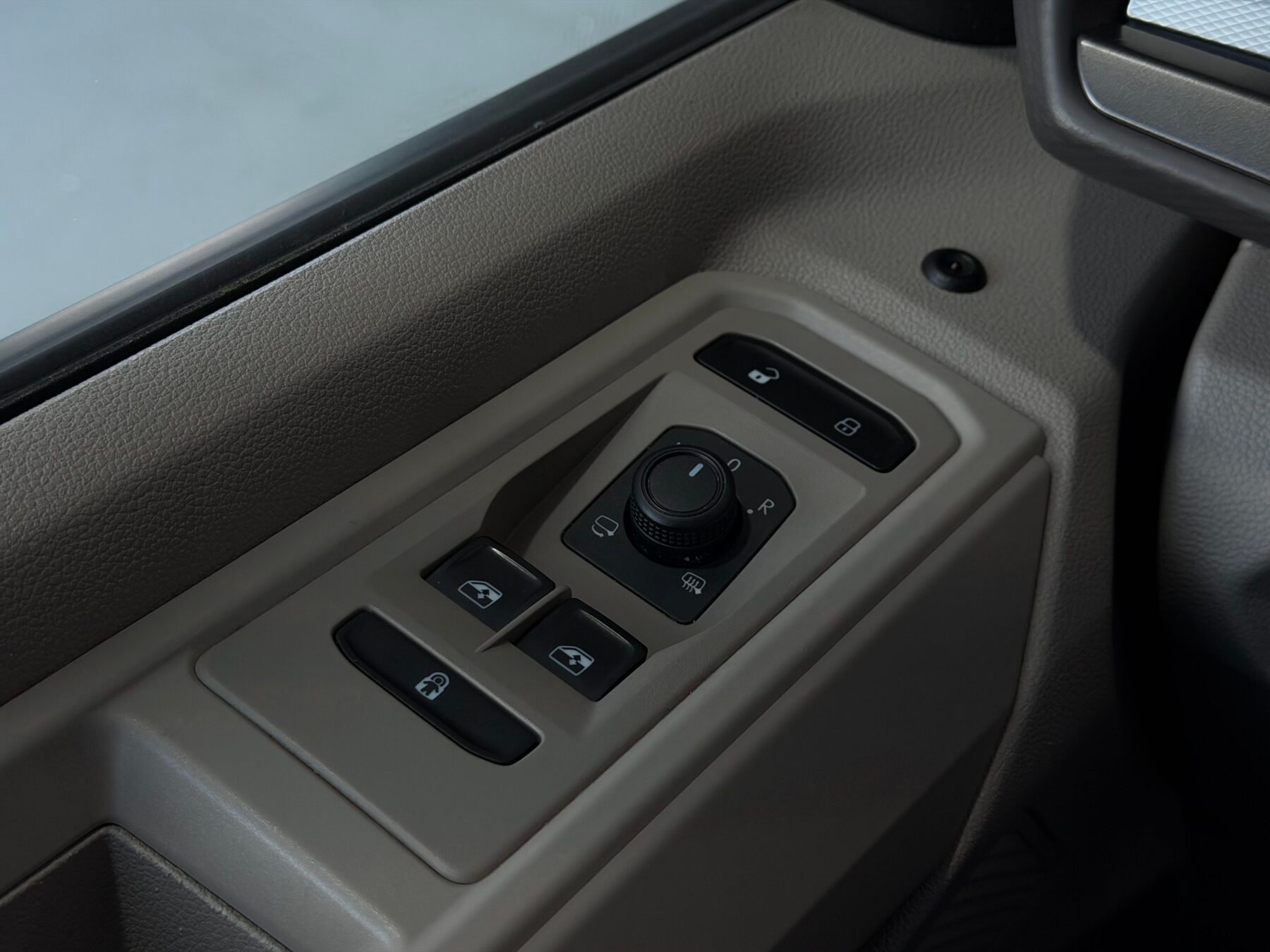 VOLKSWAGEN MULTIVAN PHEV 1.4 TSI 160kW 218CV DSG B.Corta