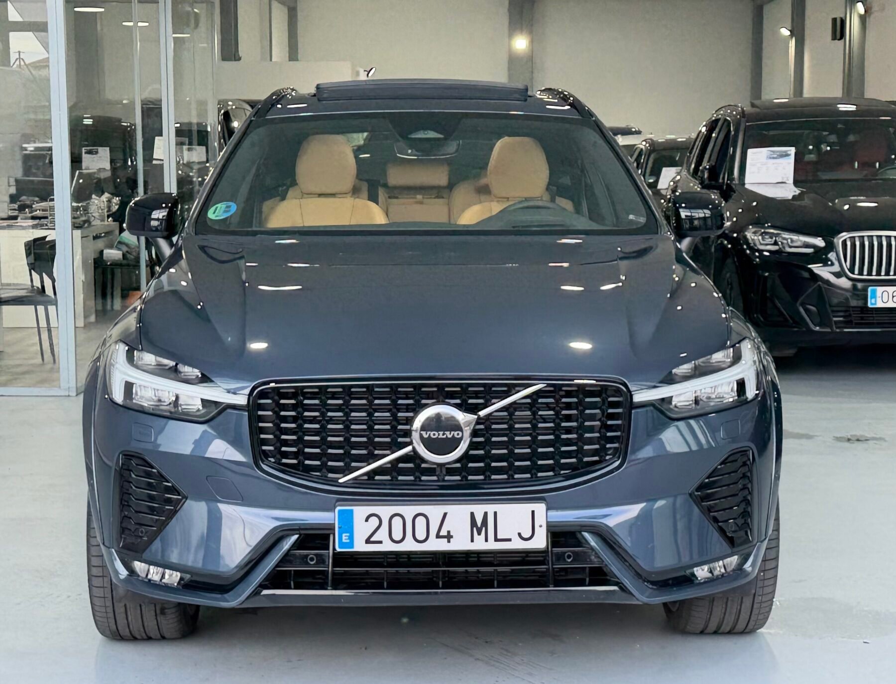 VOLVO XC60 B4 AWD ULTIMATE DARK AUTO