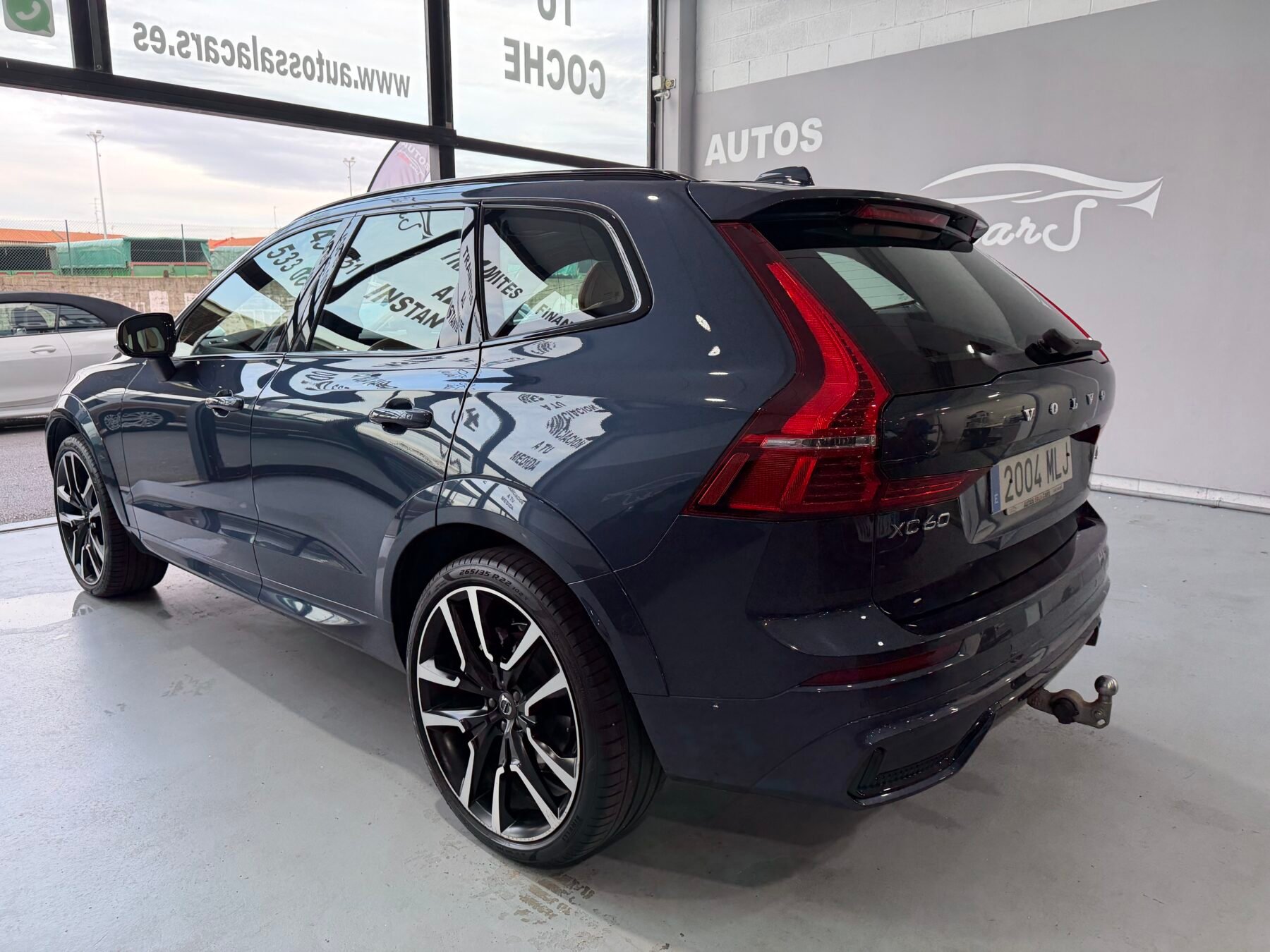 VOLVO XC60 B4 AWD ULTIMATE DARK AUTO