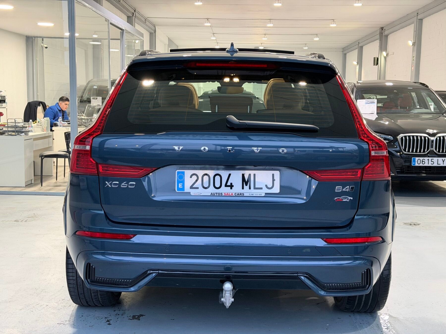 VOLVO XC60 B4 AWD ULTIMATE DARK AUTO