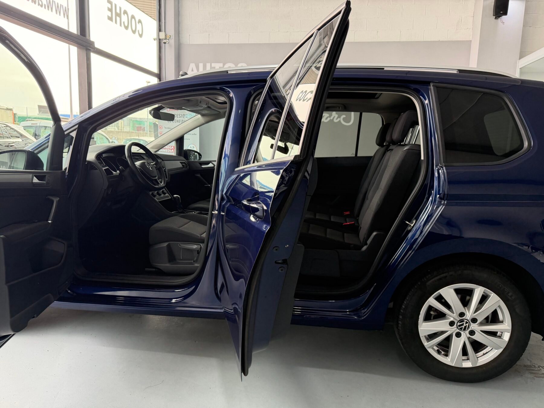VOLKSWAGEN TOURAN 1.5 TSI DSG7 