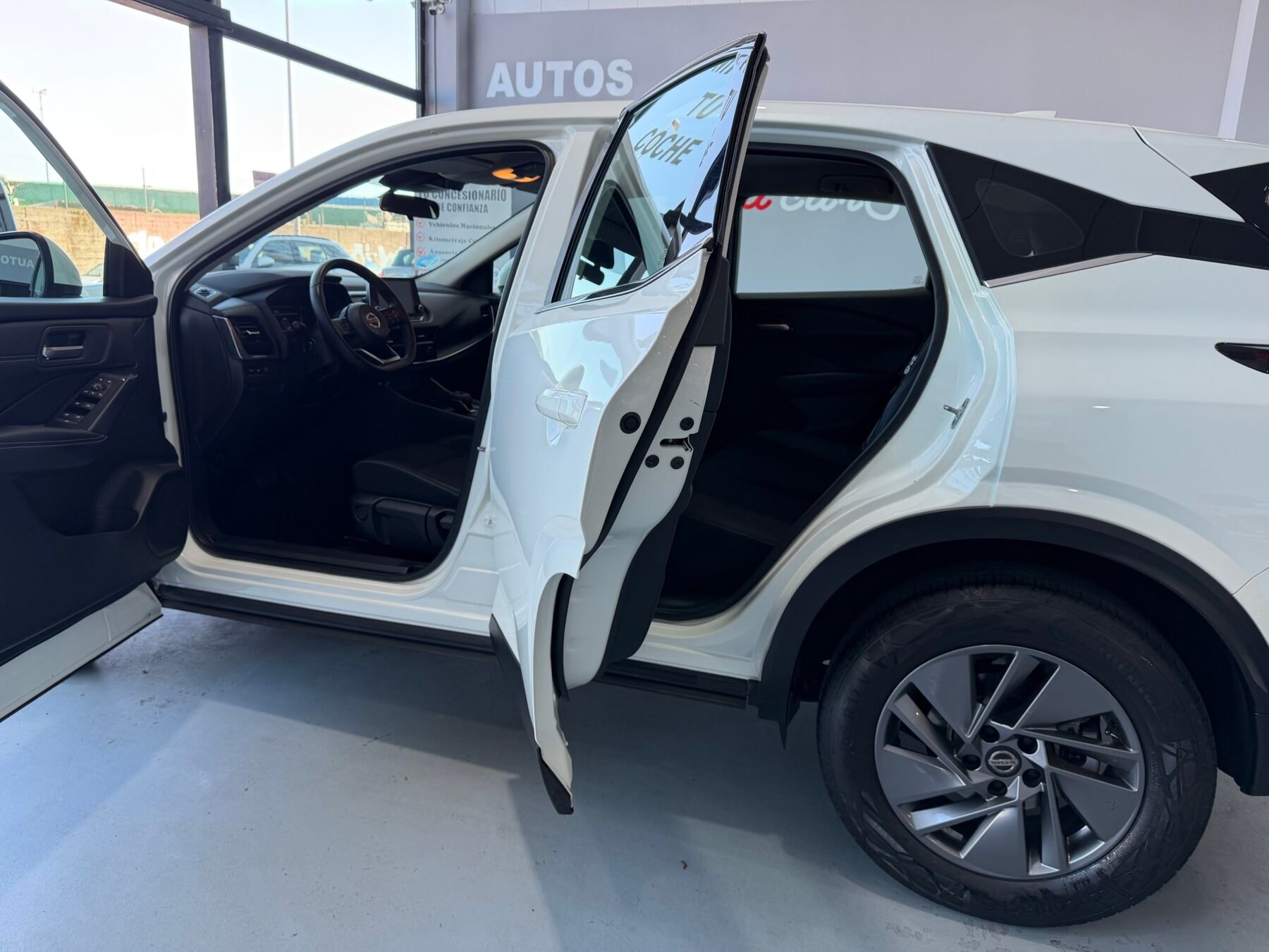 NISSAN Qashqai XTRONIC ACENTA 