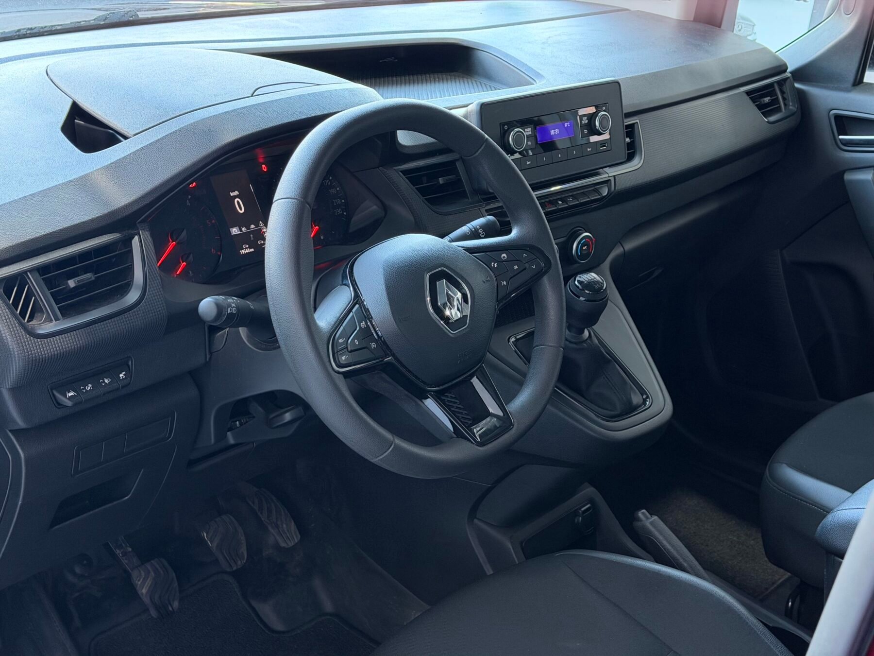 RENAULT KANGOO AUTHENTIC 1.5 DCI