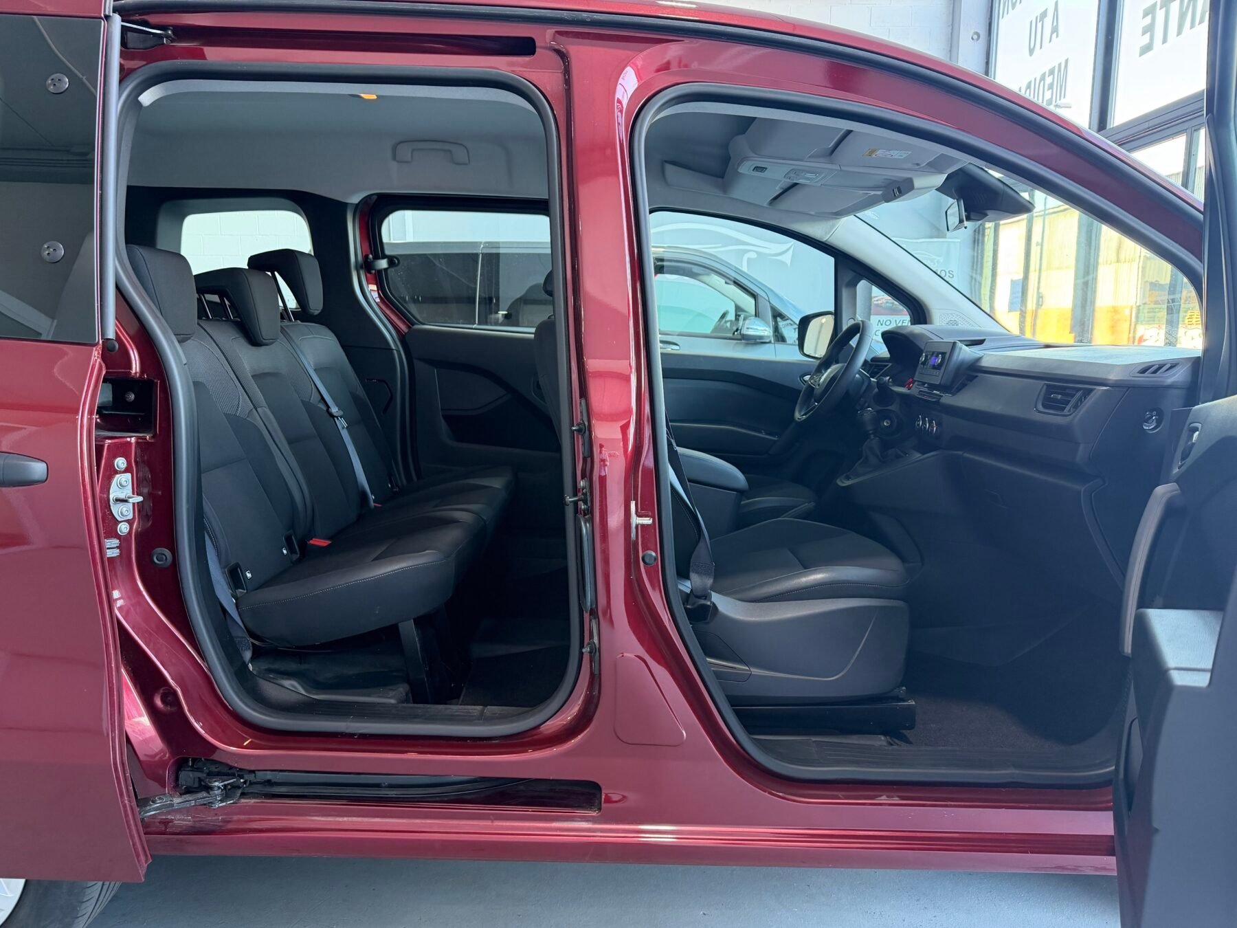 RENAULT KANGOO AUTHENTIC 1.5 DCI