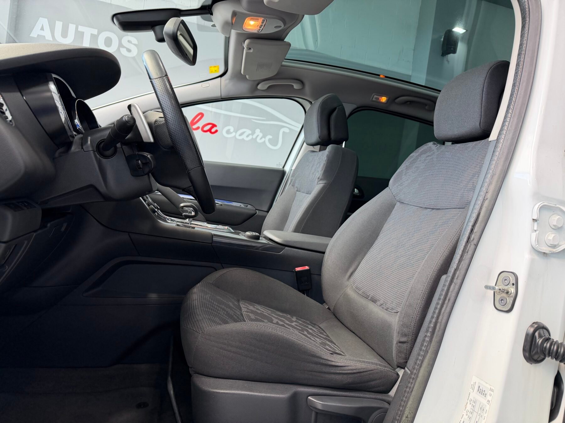 PEUGEOT  3008 HYbrid4 Limited Edition