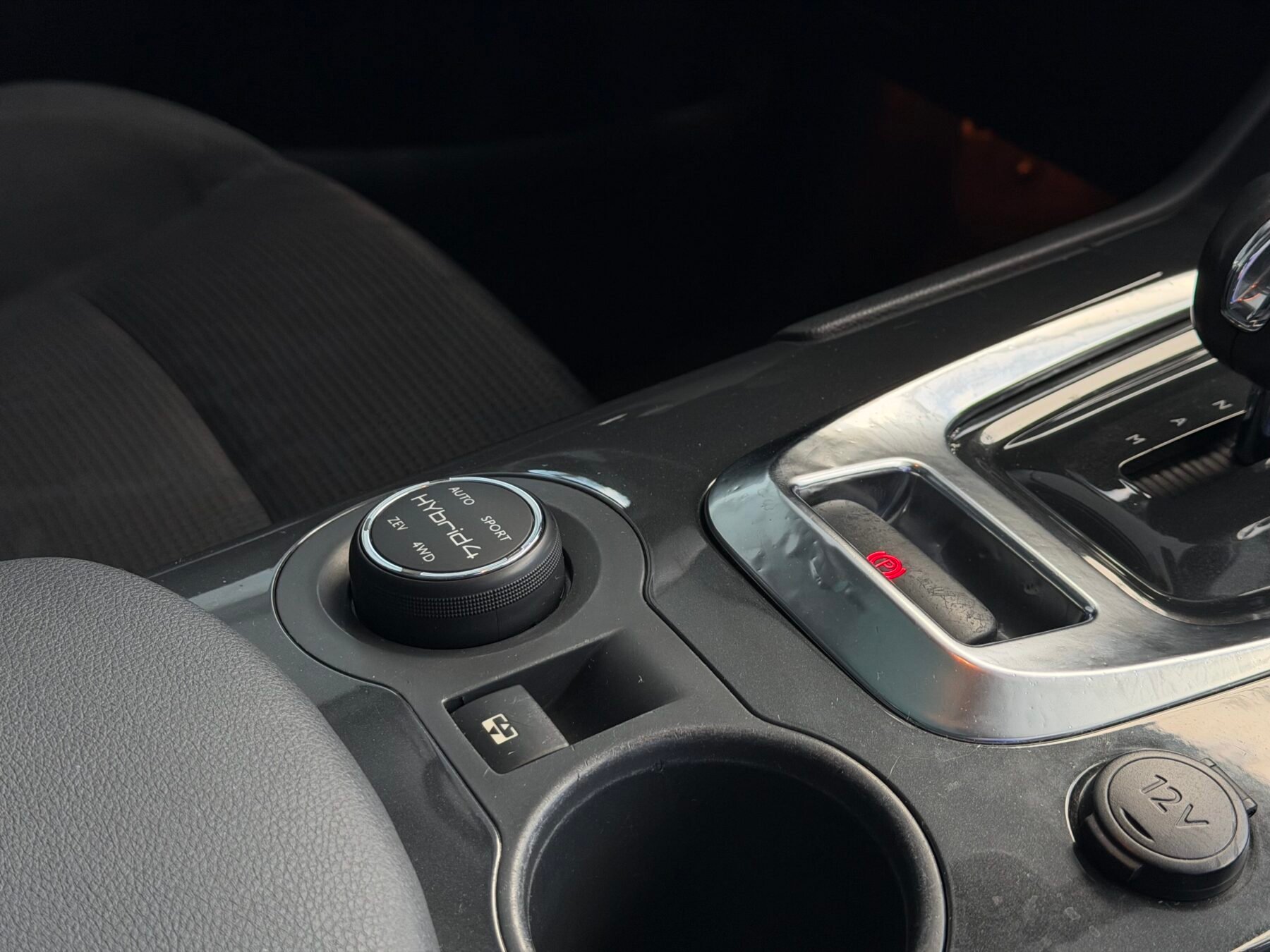 PEUGEOT  3008 HYbrid4 Limited Edition