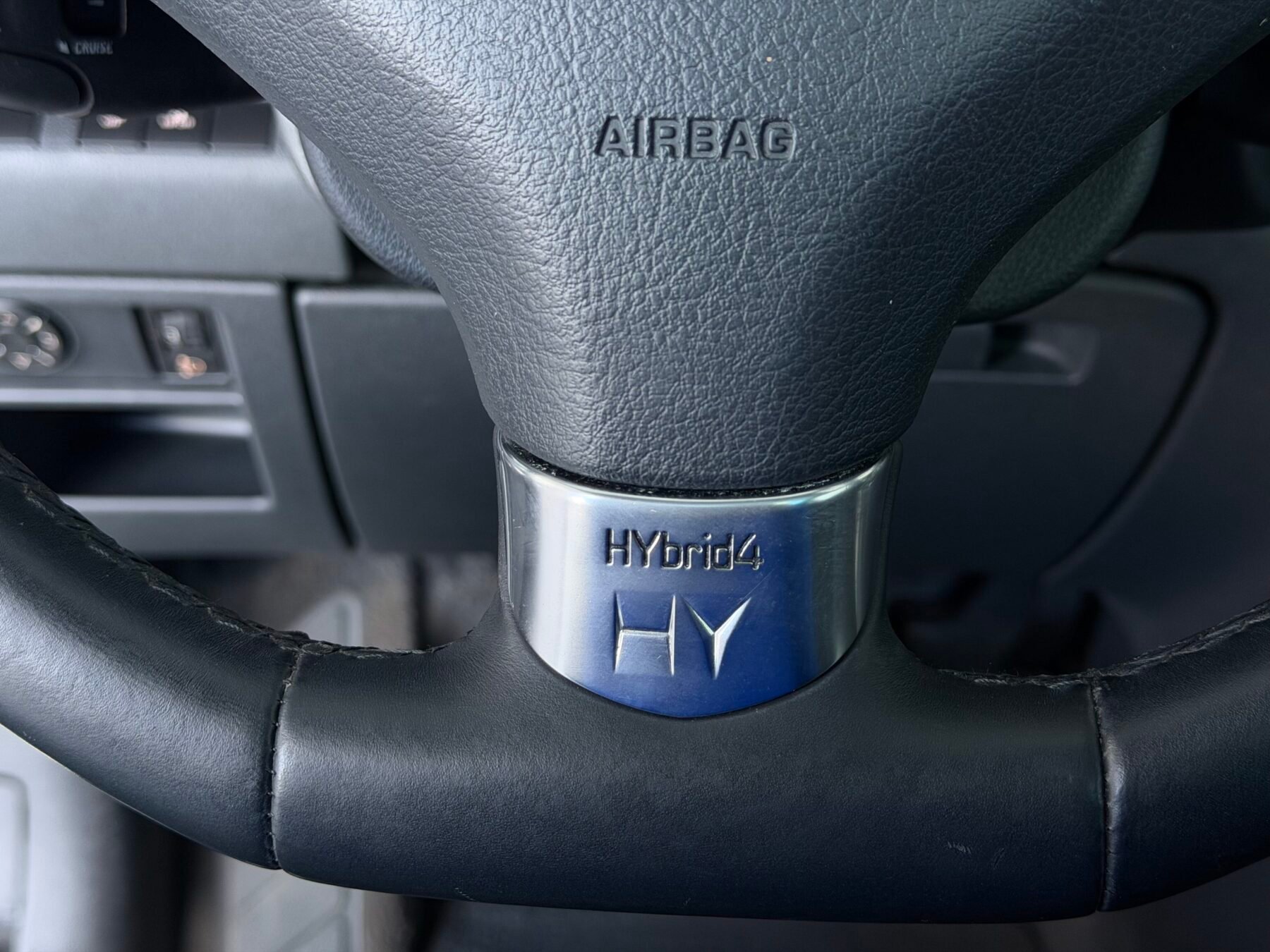 PEUGEOT  3008 HYbrid4 Limited Edition