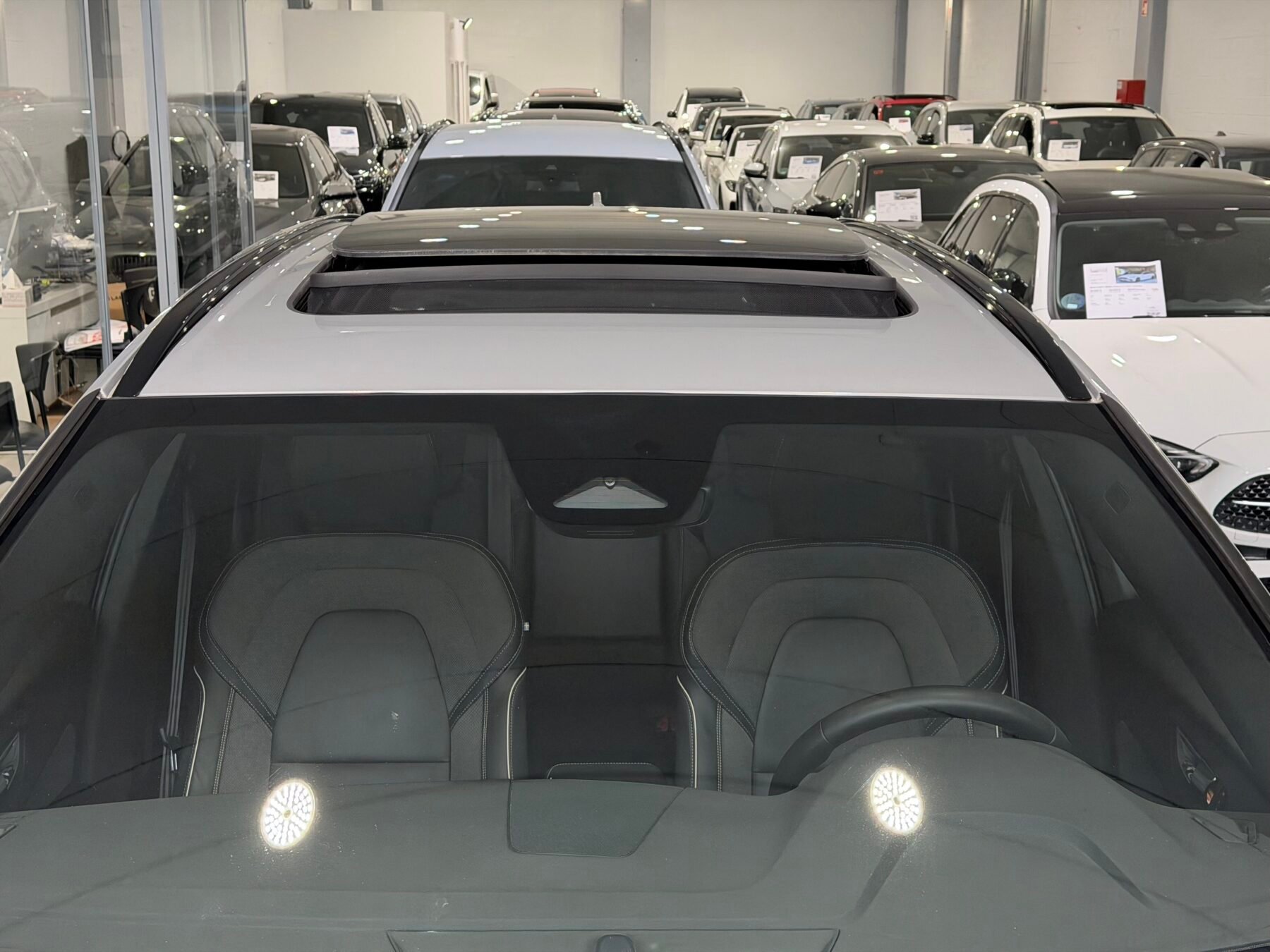 VOLVO XC60 ULTIMATE DARK AUTO T6