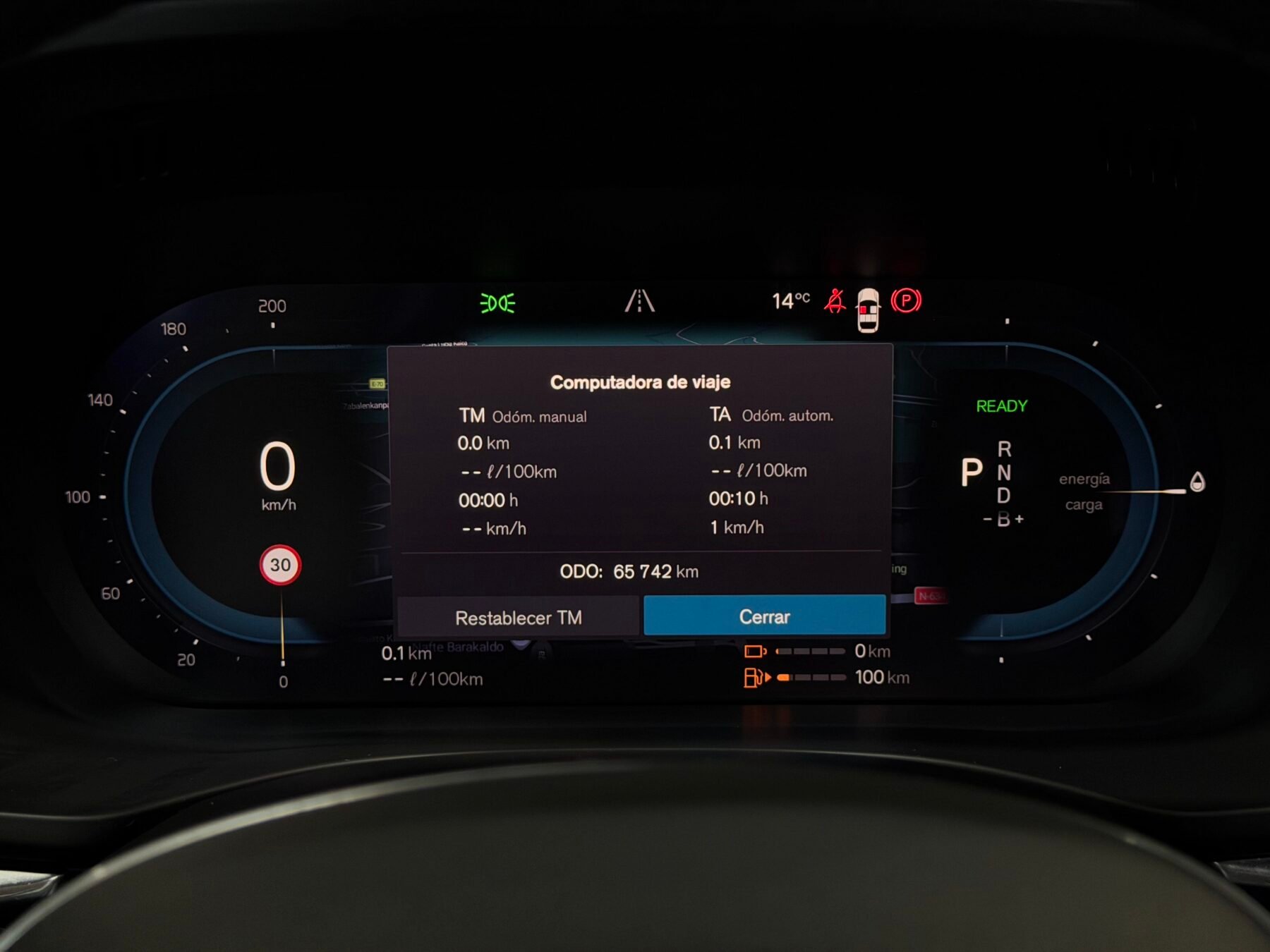 VOLVO XC60 ULTIMATE DARK AUTO T6
