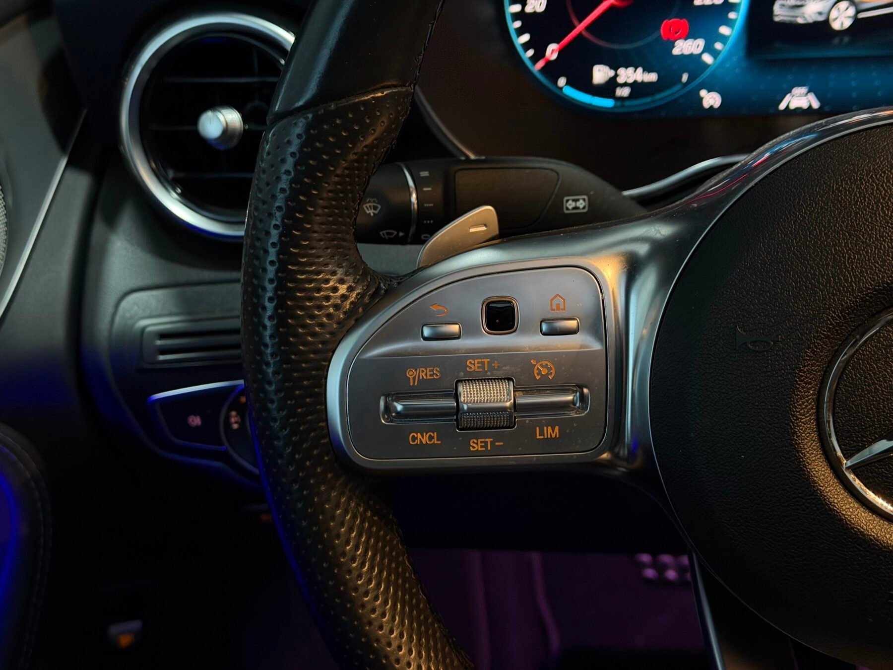 MERCEDES-BENZ GLC COUPE AMG 220 D 