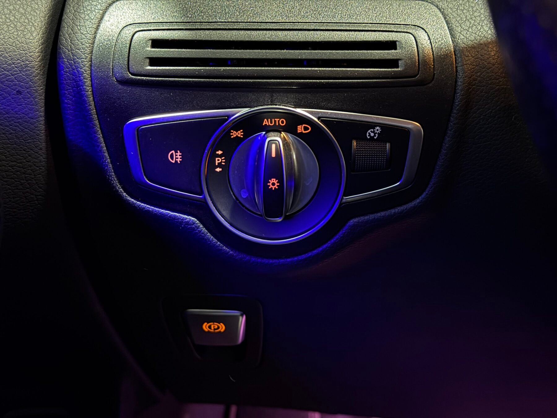 MERCEDES-BENZ GLC COUPE AMG 220 D 