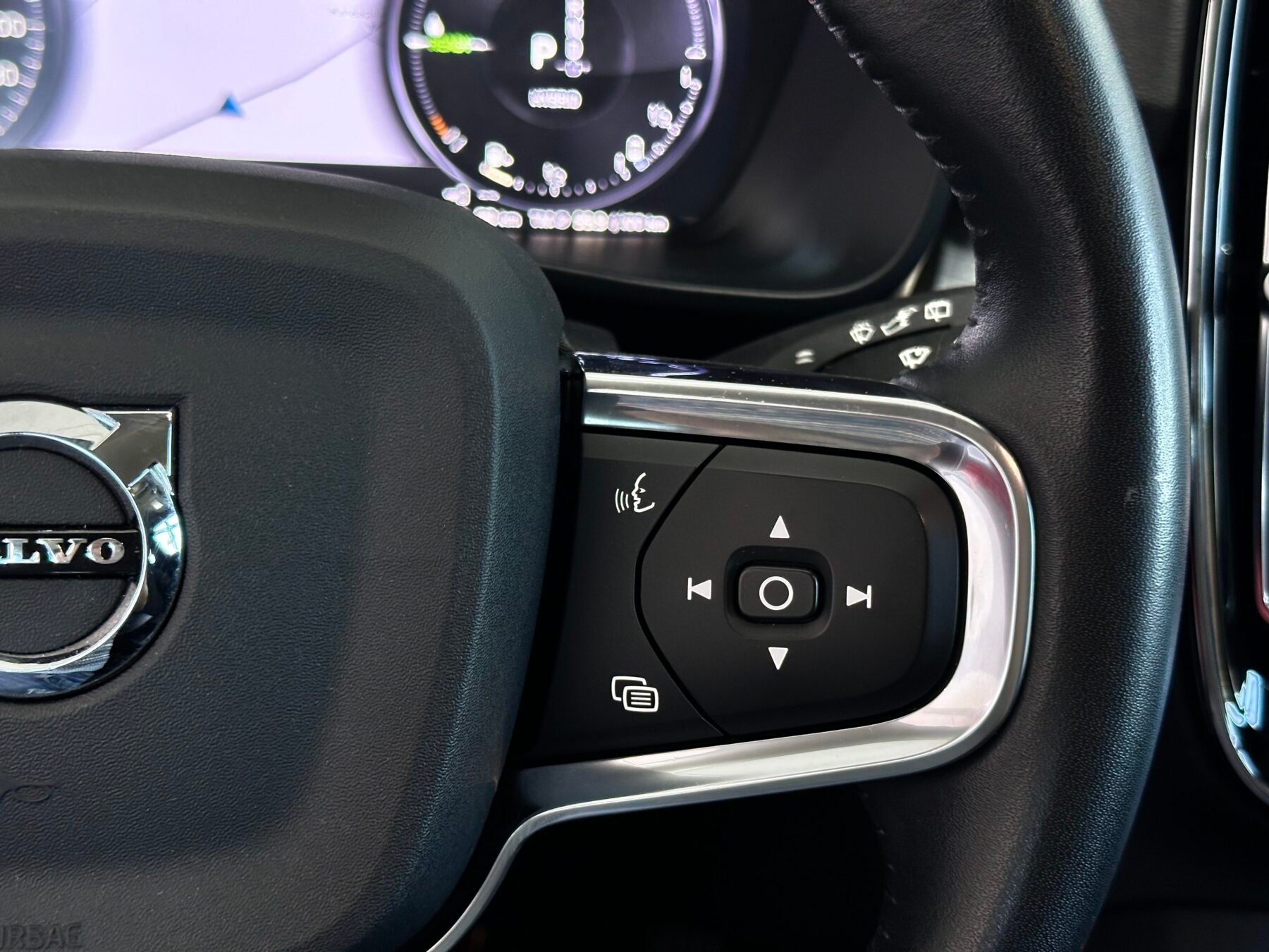 VOLVO XC40 T4 Twin Recharge RDesign Exp Auto