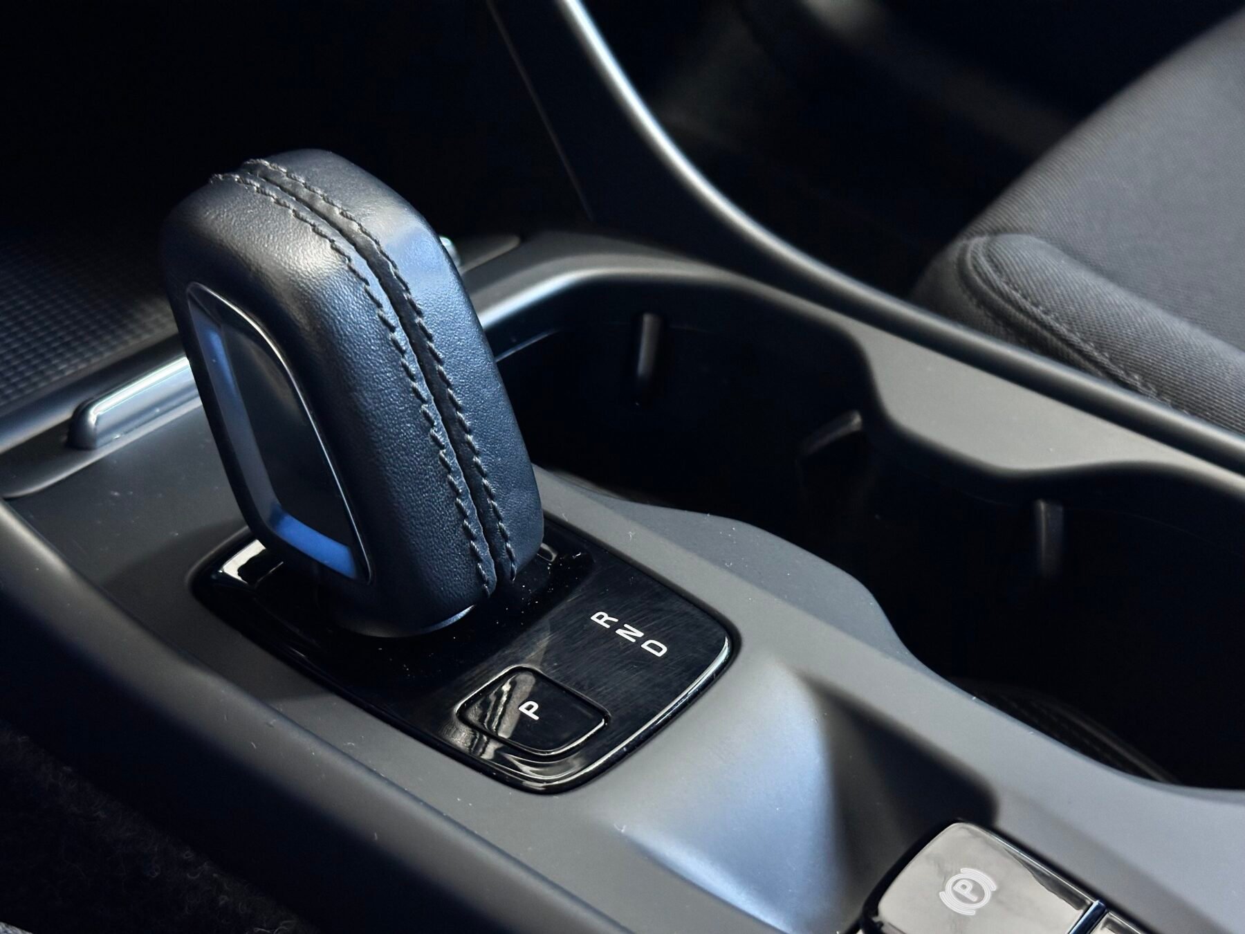 VOLVO XC40 T4 Twin Recharge RDesign Exp Auto