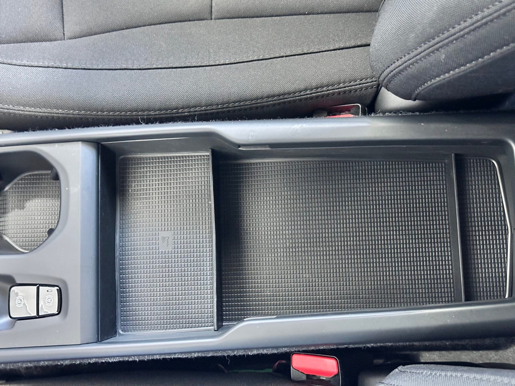 VOLVO XC40 T4 Twin Recharge RDesign Exp Auto