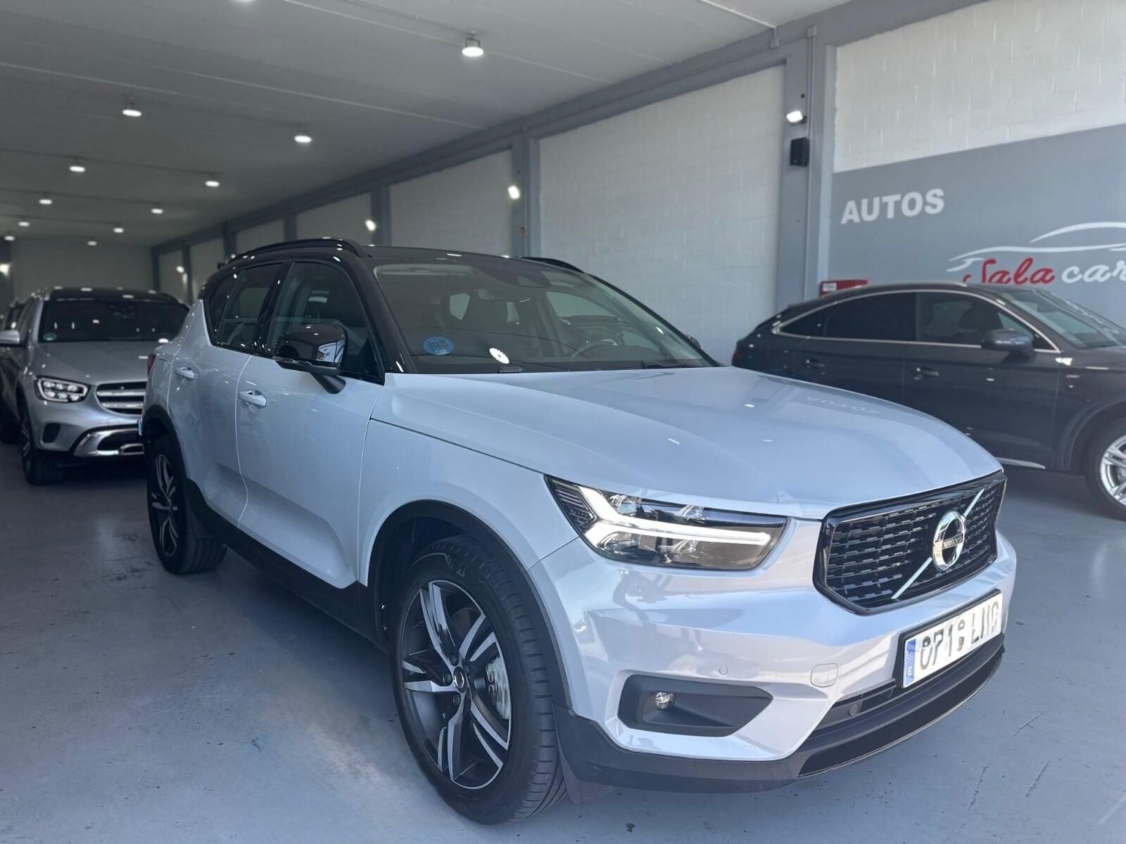 VOLVO XC40 T4 Twin Recharge RDesign Exp Auto