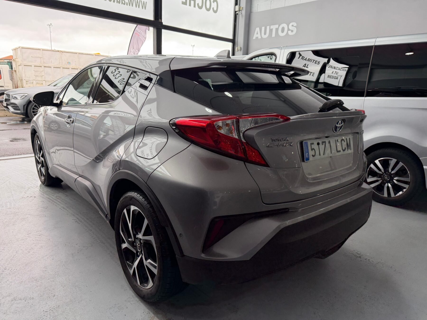 TOYOTA  C-HR 1.8 125H Advance