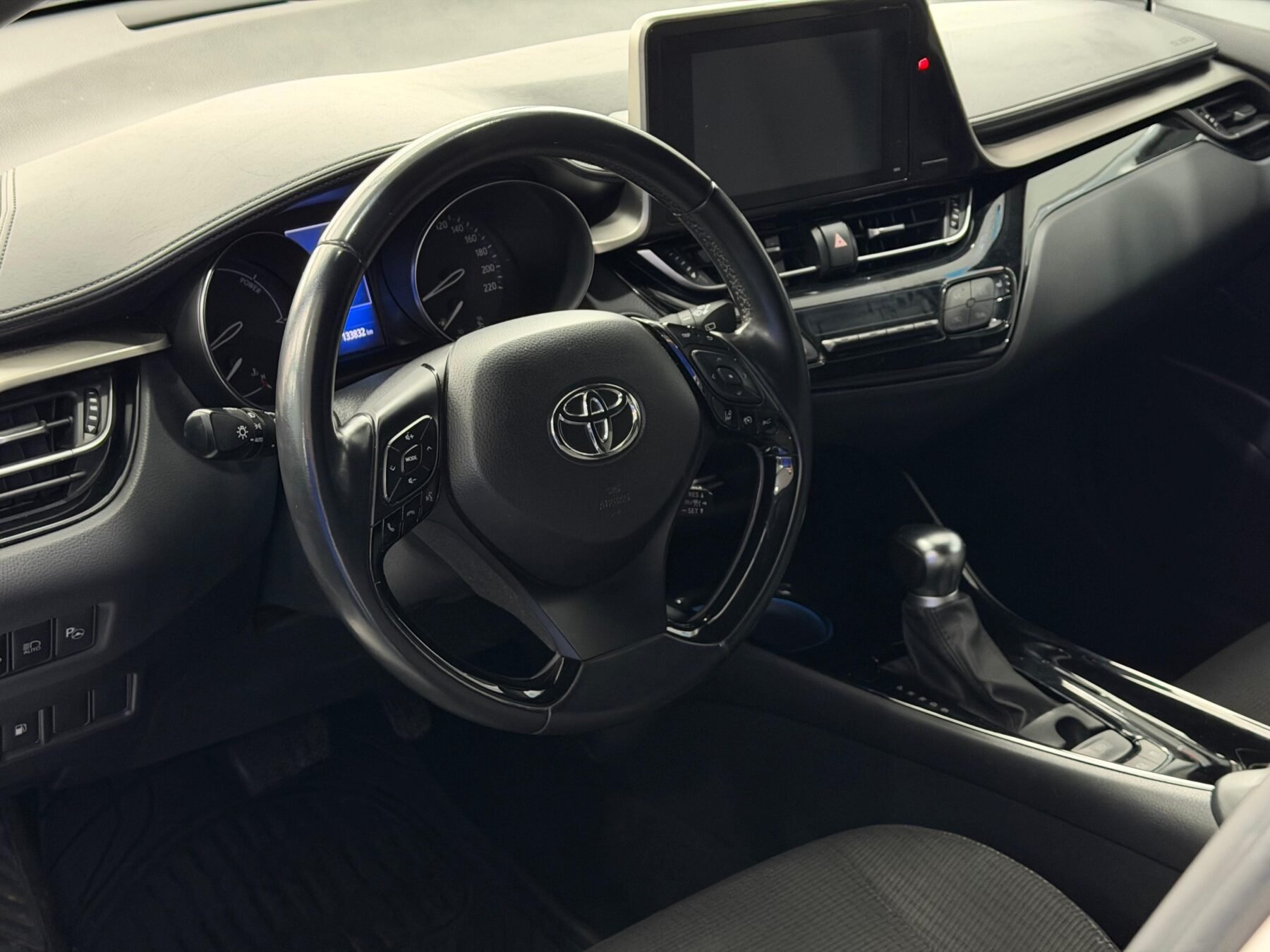 TOYOTA  C-HR 1.8 125H Advance