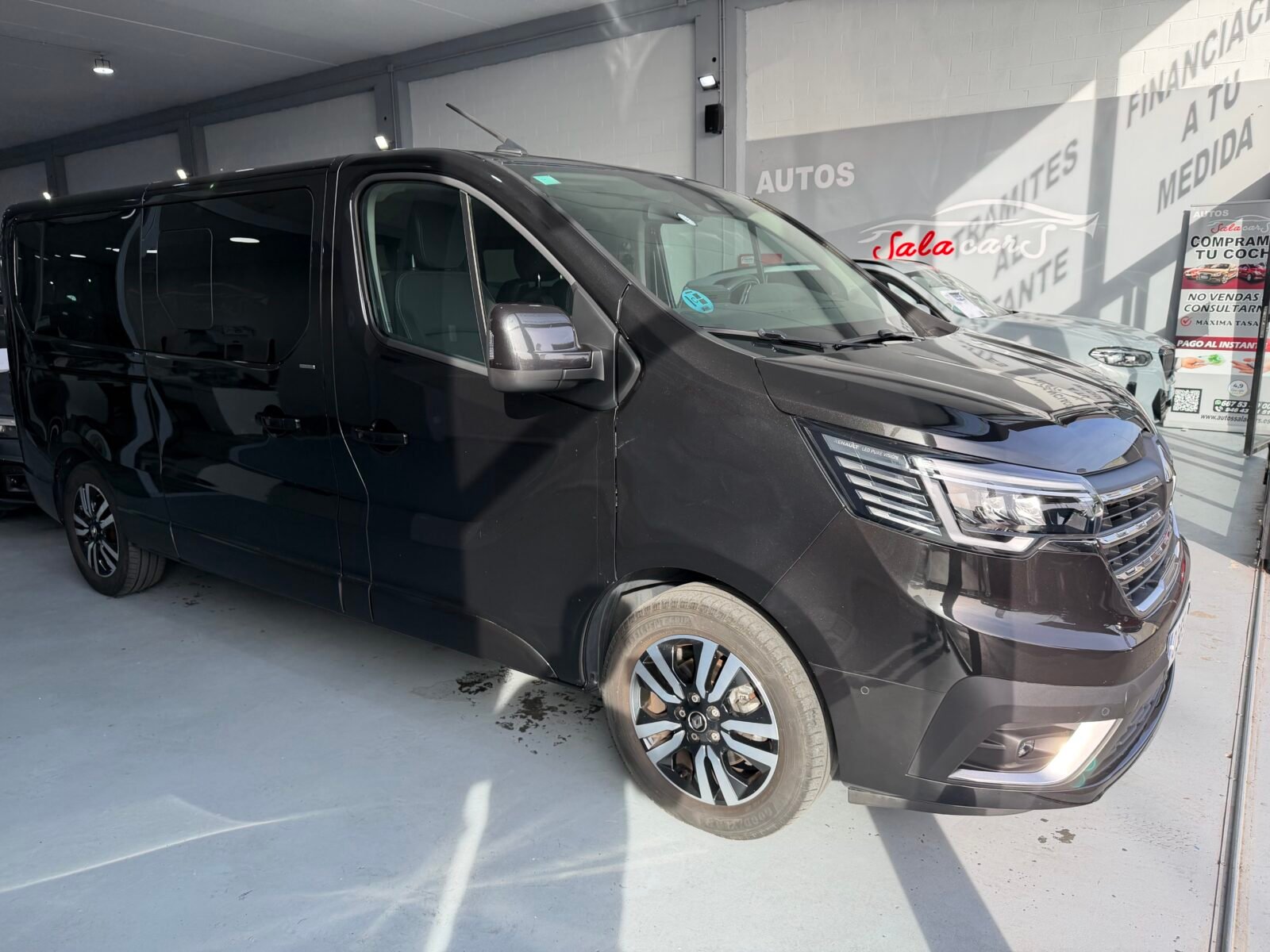 RENAULT TRAFIC SPACECLASS L2H1 