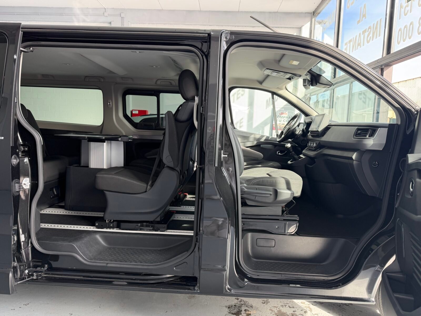 RENAULT TRAFIC SPACECLASS L2H1 