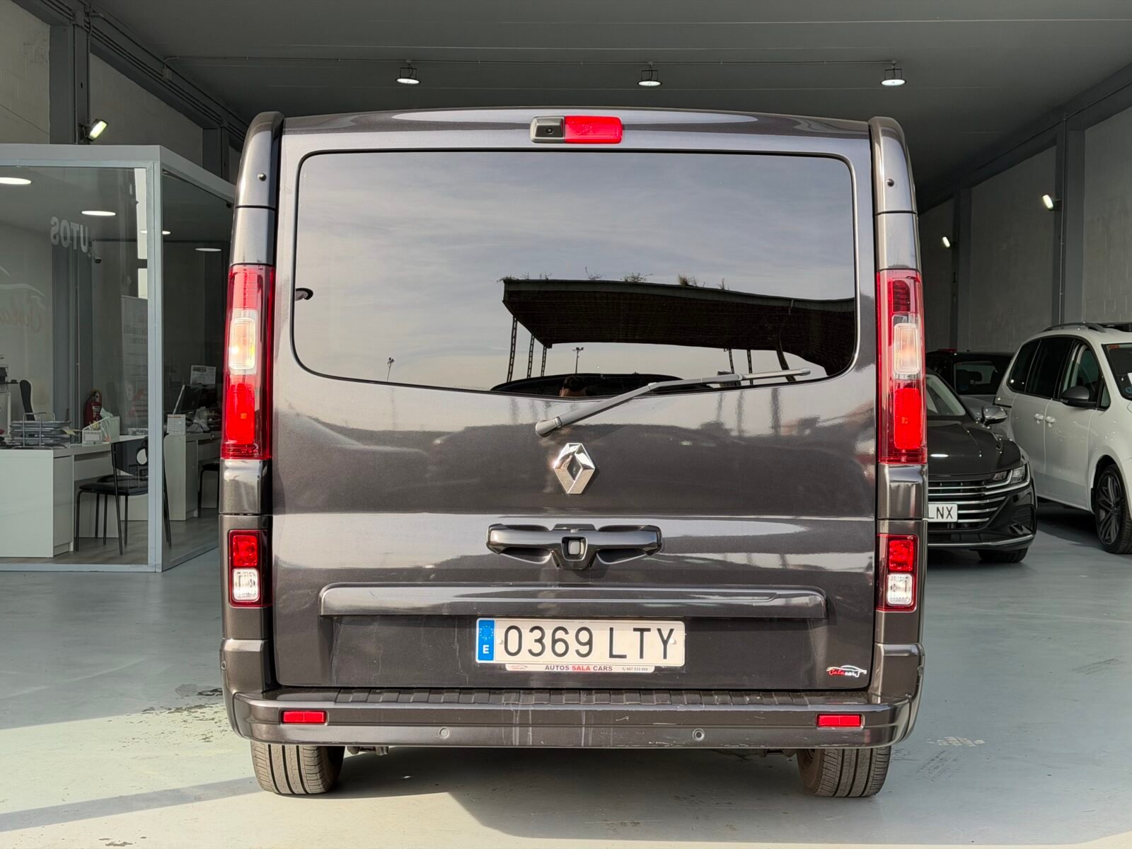 RENAULT TRAFIC SPACECLASS L2H1 