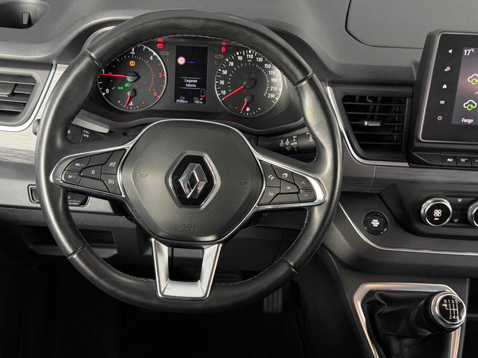 RENAULT TRAFIC SPACECLASS L2H1 