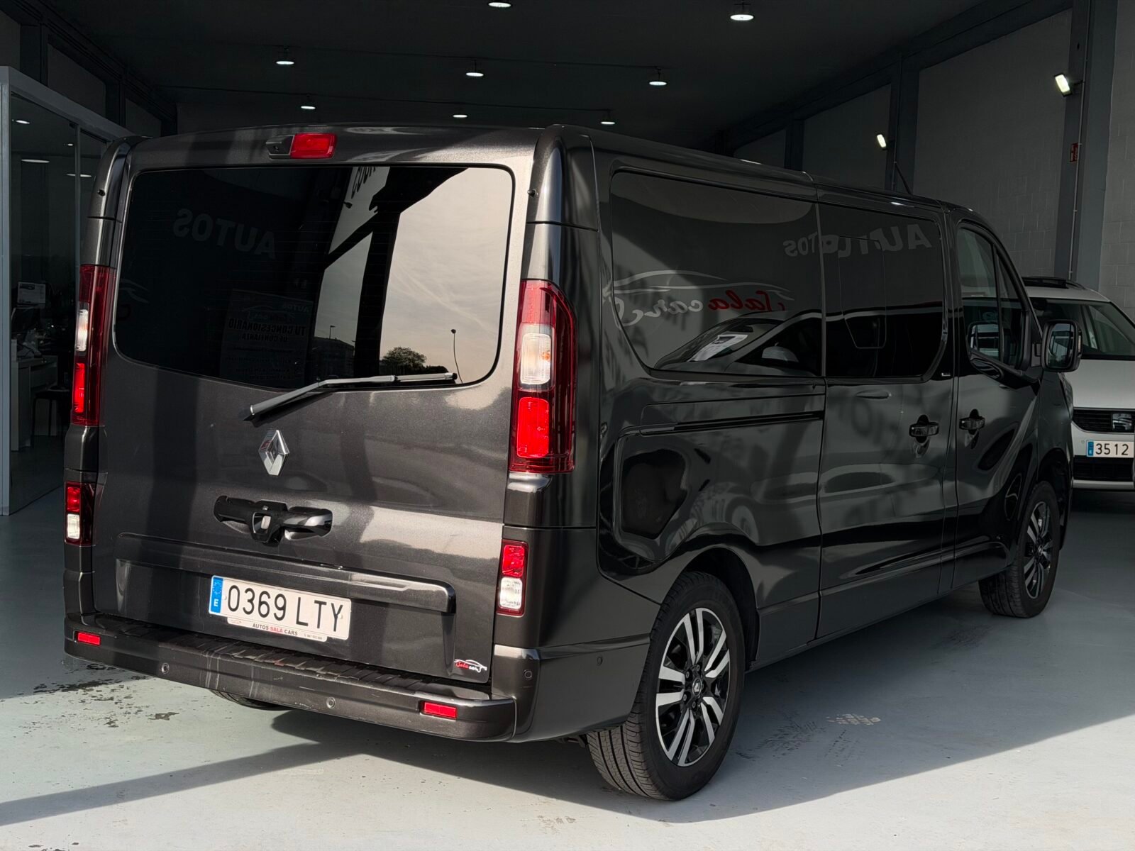 RENAULT TRAFIC SPACECLASS L2H1 