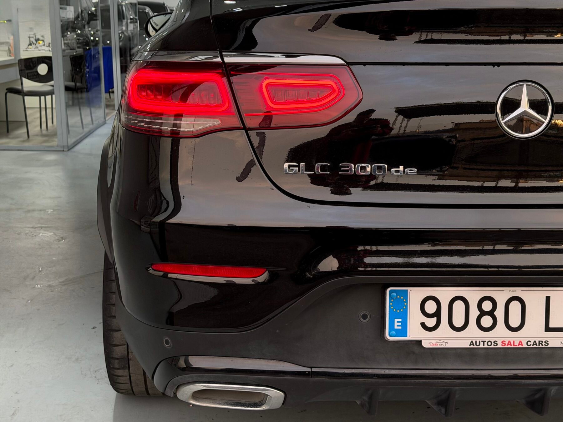 MERCEDES-BENZ GLC COUPE 300de AMG 4MATIC 