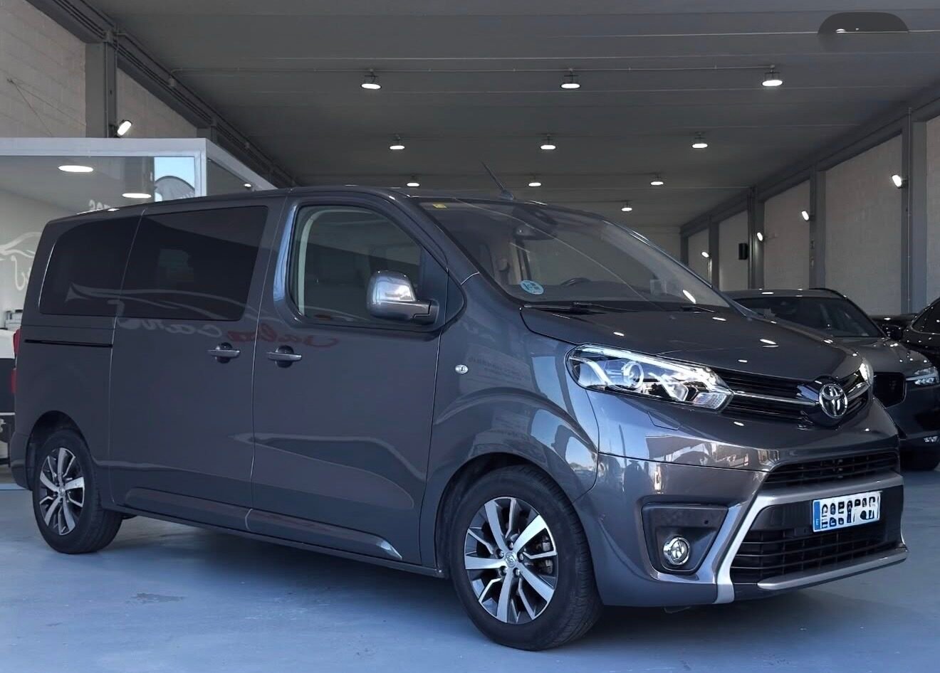 TOYOTA Proace verso 2.0D 180CV VIP AUTO 