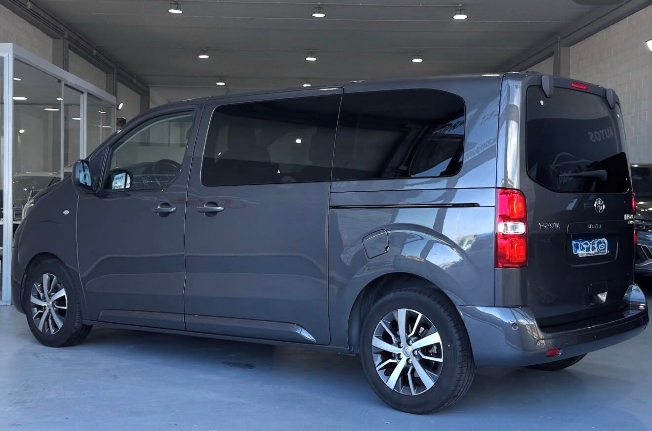 TOYOTA Proace verso 2.0D 180CV VIP AUTO 
